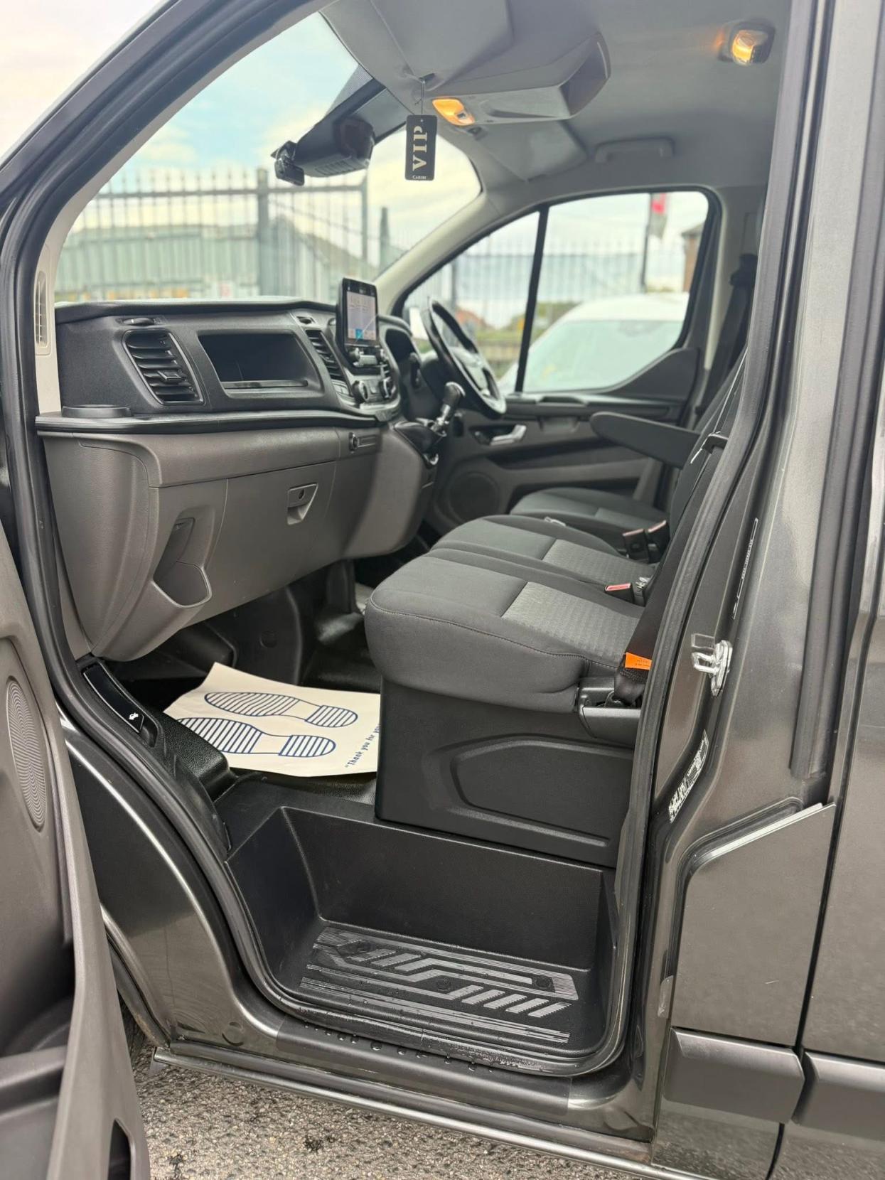 Ford Transit Custom 2.0 300 EcoBlue Trend Panel Van 5dr Diesel Manual L2 H1 Euro 6 (s/s) (105 ps)