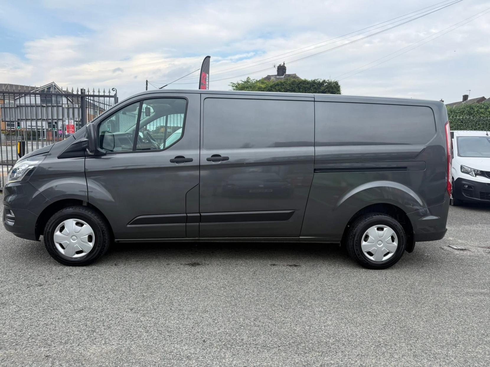 Ford Transit Custom 2.0 300 EcoBlue Trend Panel Van 5dr Diesel Manual L2 H1 Euro 6 (s/s) (105 ps)