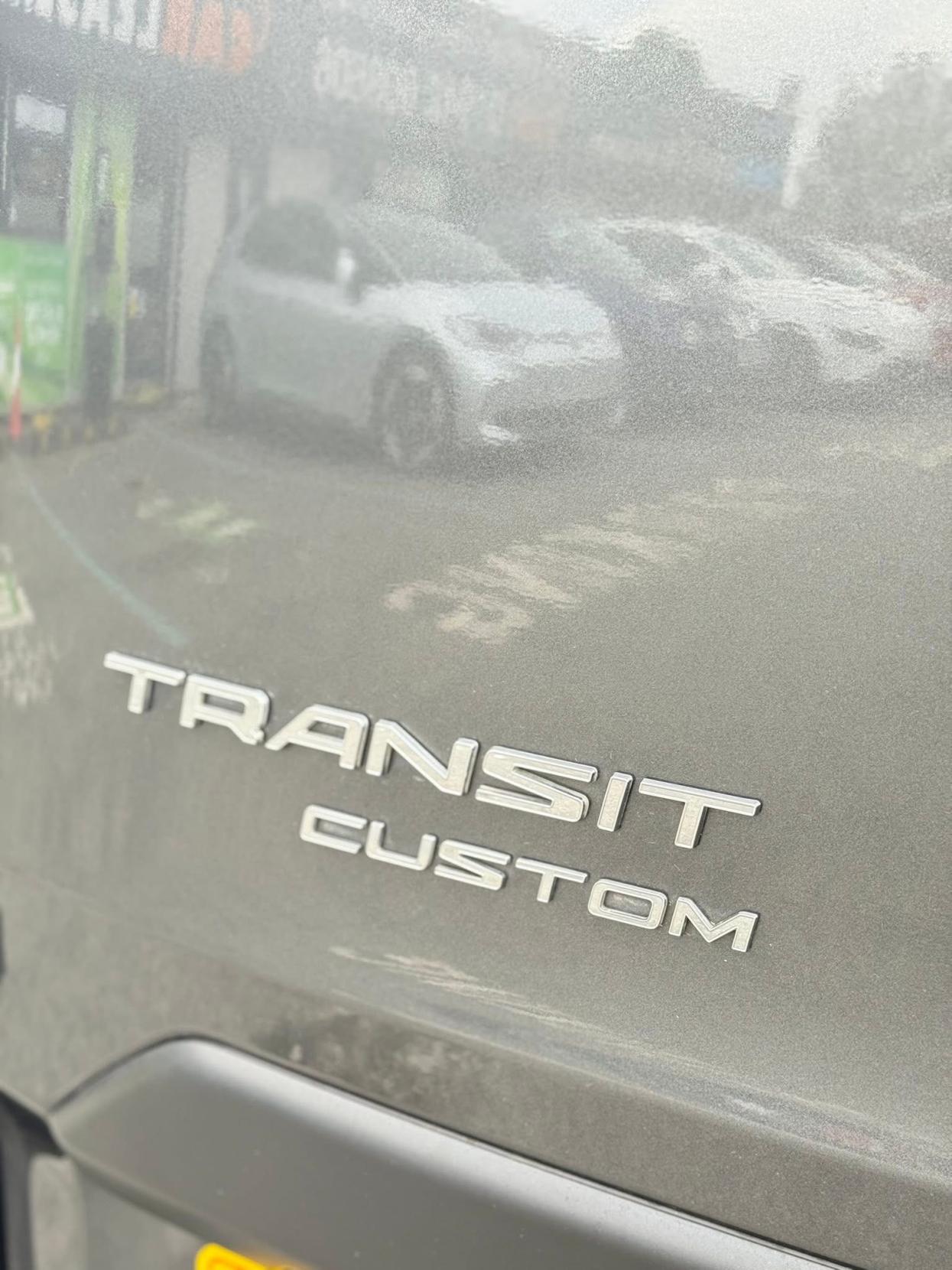 Ford Transit Custom 2.0 300 EcoBlue Trend Panel Van 5dr Diesel Manual L2 H1 Euro 6 (s/s) (105 ps)