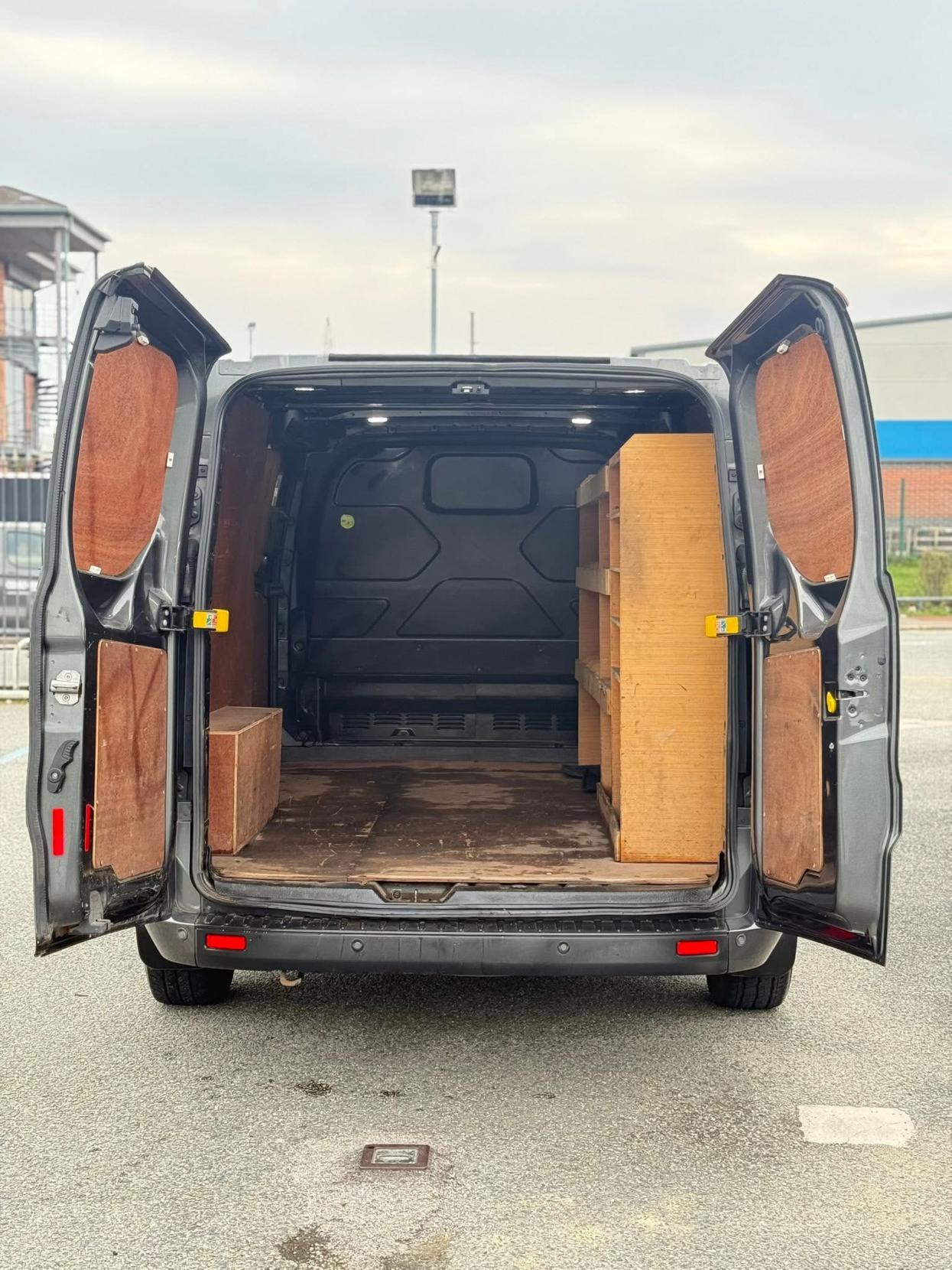 Ford Transit Custom 2.0 300 EcoBlue Trend Panel Van 5dr Diesel Manual L2 H1 Euro 6 (s/s) (105 ps)