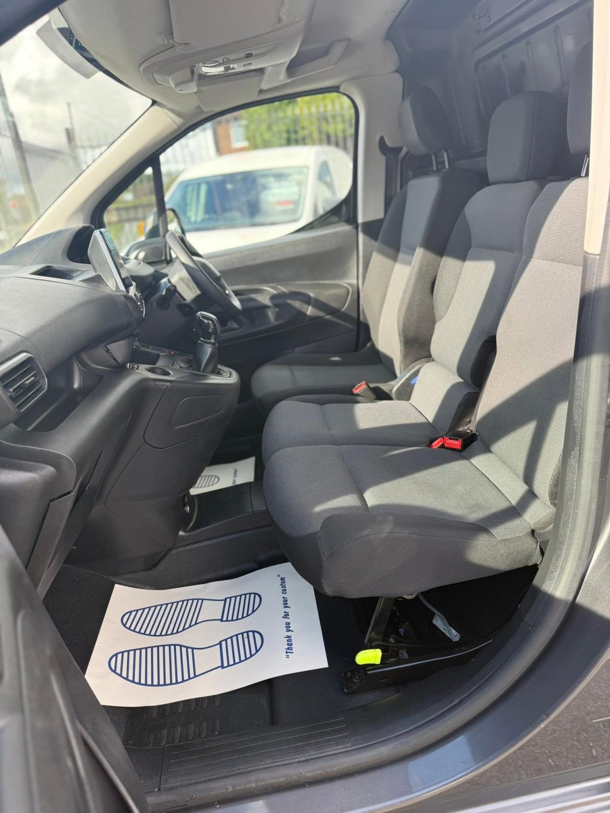 Peugeot Partner 1.5 BlueHDi 1000 Professional Standard Panel Van 5dr Diesel Manual SWB Euro 6 (s/s) (100 bhp)