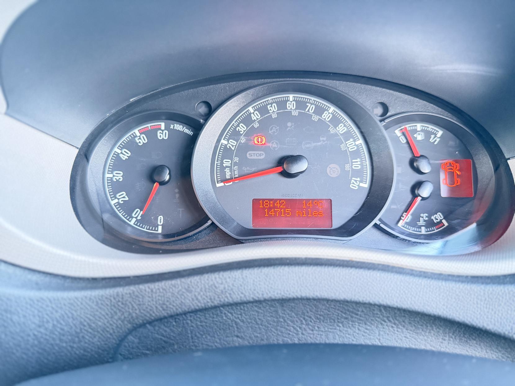 Vauxhall Movano 2.3 CDTi 3500 Chassis Cab 2dr Diesel Manual FWD L3 H1 Euro 5 (125 ps)