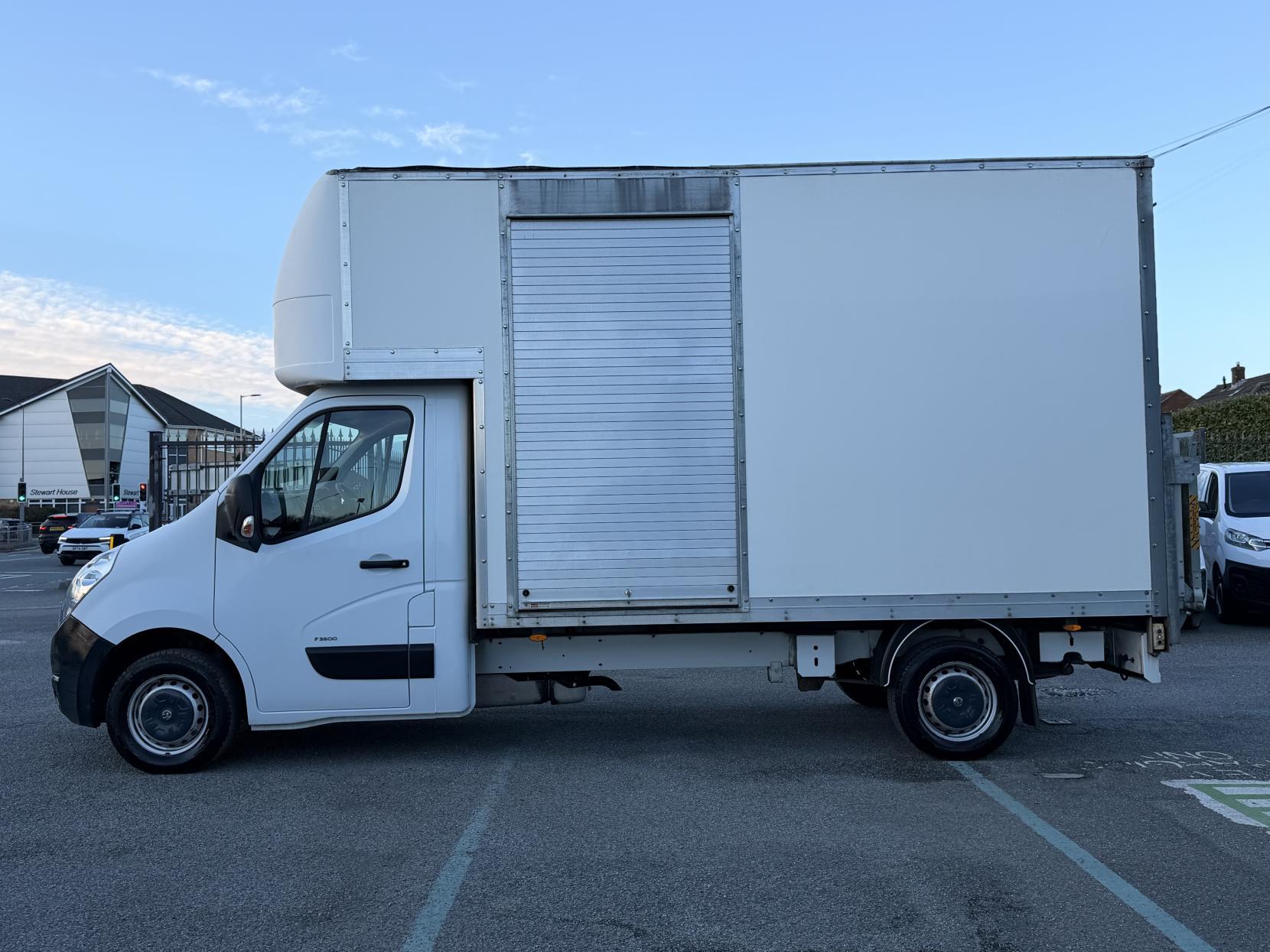 Vauxhall Movano 2.3 CDTi 3500 Chassis Cab 2dr Diesel Manual FWD L3 H1 Euro 5 (125 ps)