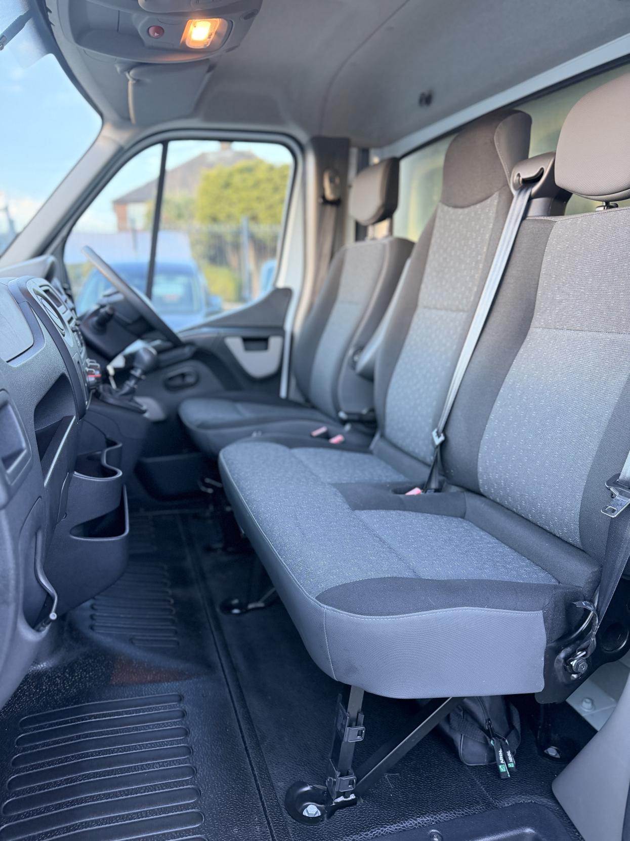 Vauxhall Movano 2.3 CDTi 3500 Chassis Cab 2dr Diesel Manual FWD L3 H1 Euro 5 (125 ps)