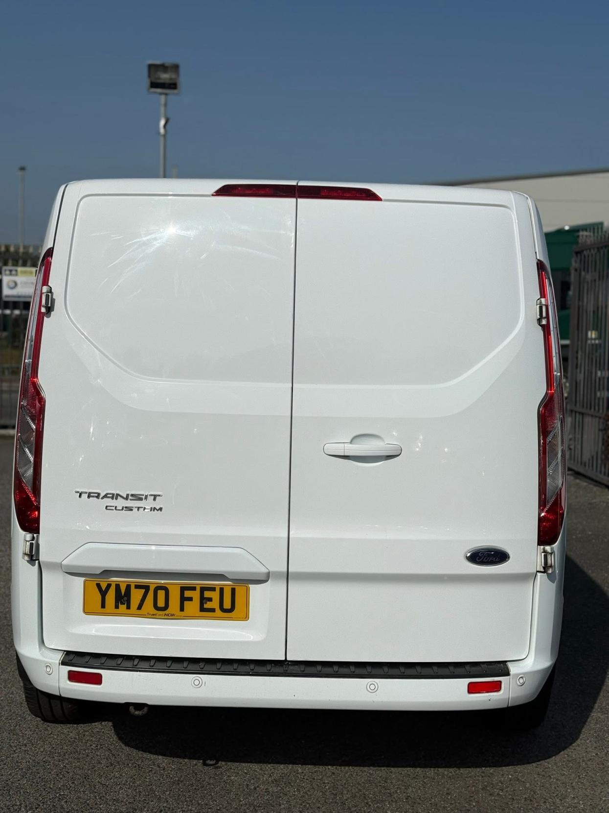 Ford Transit Custom 2.0 280 EcoBlue Limited Panel Van 5dr Diesel Manual L1 H1 Euro 6 (s/s) (130 ps)