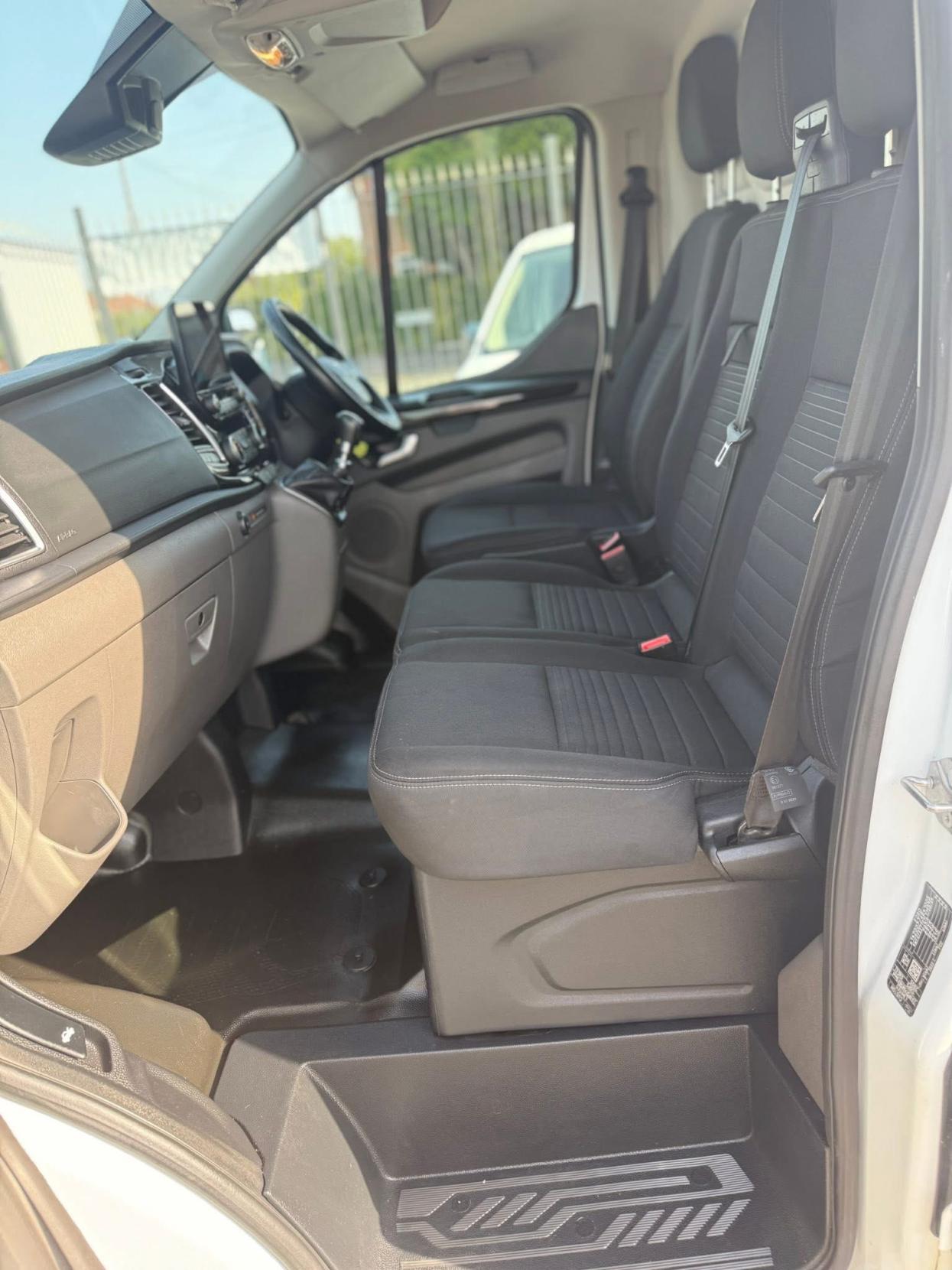 Ford Transit Custom 2.0 280 EcoBlue Limited Panel Van 5dr Diesel Manual L1 H1 Euro 6 (s/s) (130 ps)