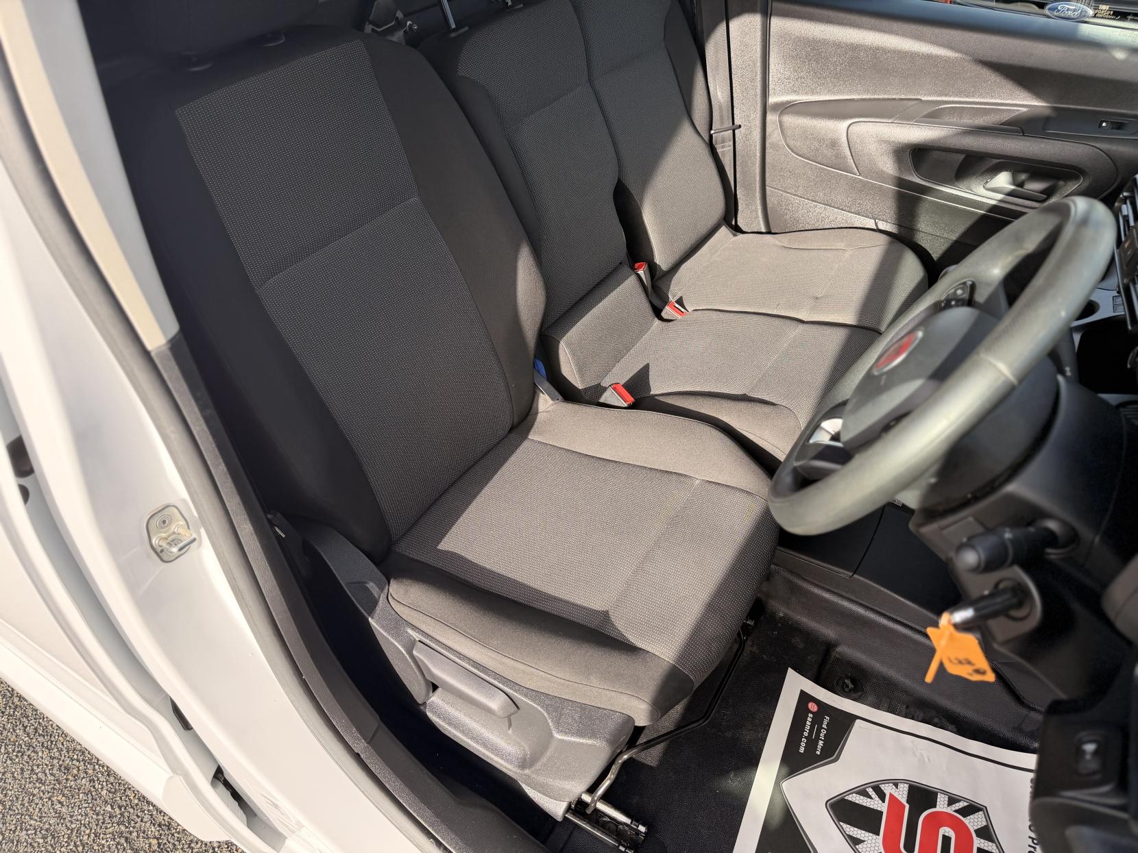 Fiat Doblo 1.5 BlueHDi 1000Kg Maxi Primo Panel Van 6dr Diesel Manual LWB Euro 6 (s/s) (100 ps)