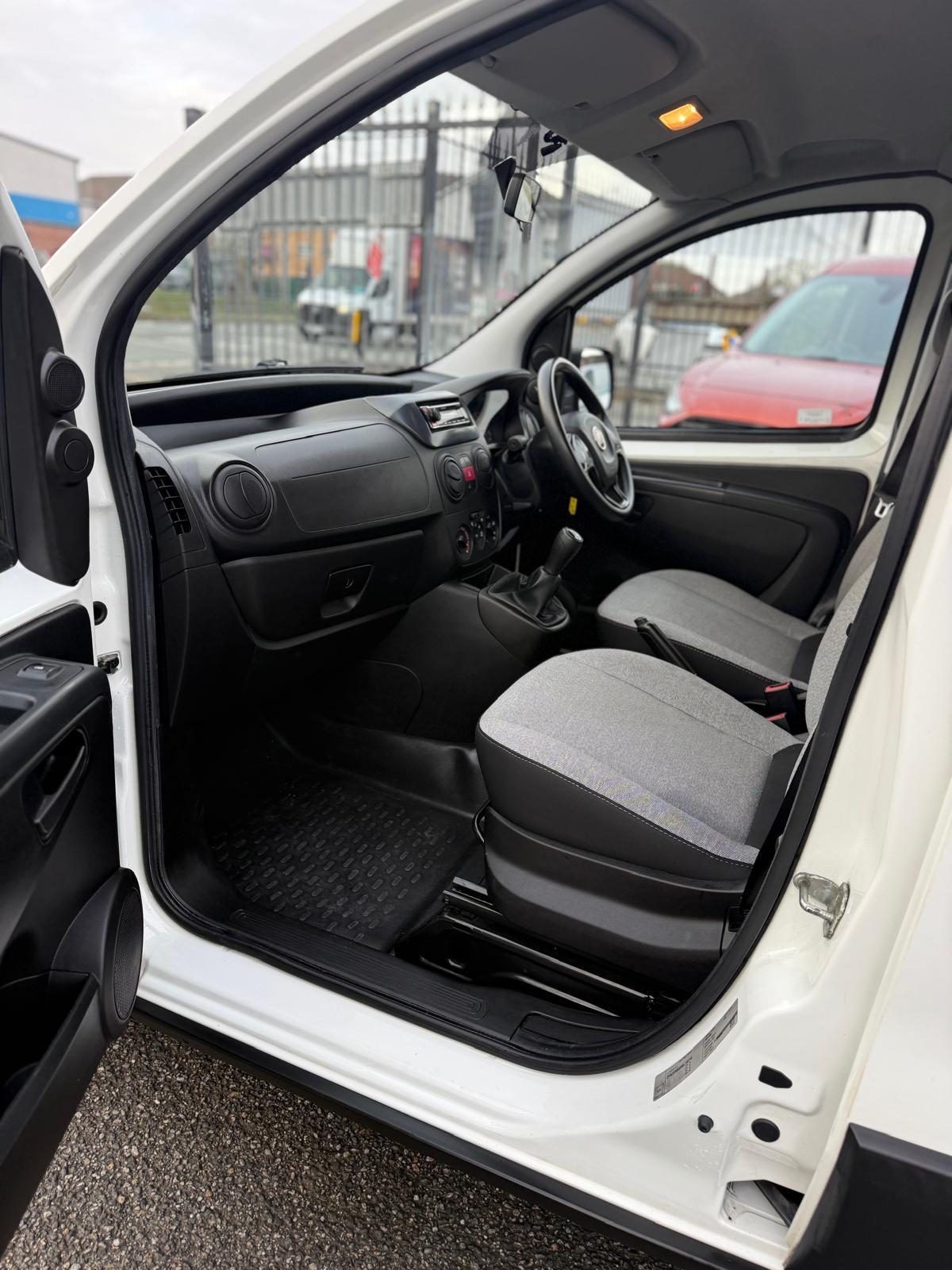Fiat Fiorino 1.3 MultiJetII Adventure Combi Van 5dr Diesel Manual Euro 6 (SLD) (95 bhp)