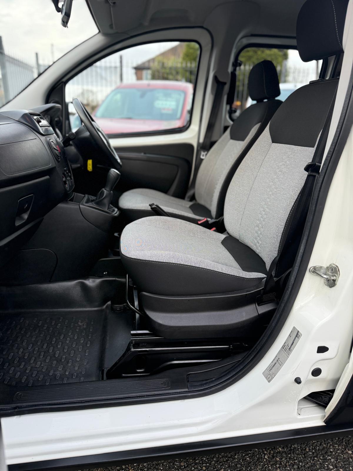 Fiat Fiorino 1.3 MultiJetII Adventure Combi Van 5dr Diesel Manual Euro 6 (SLD) (95 bhp)