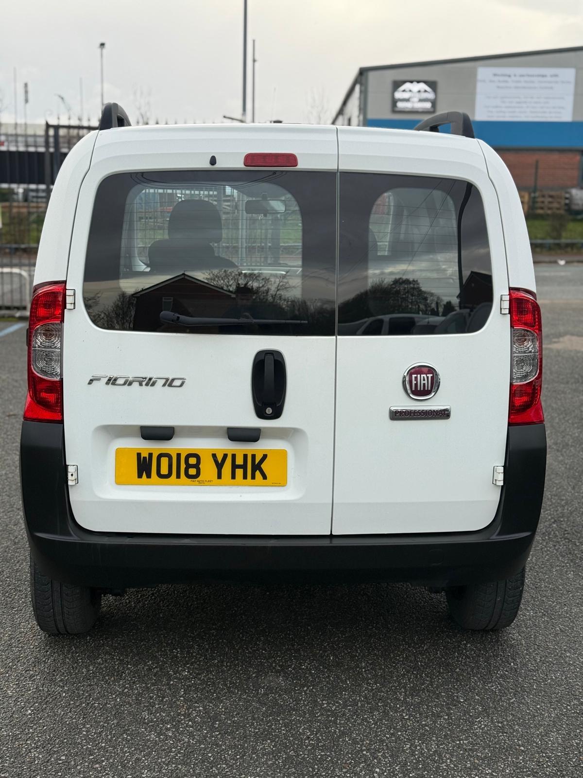 Fiat Fiorino 1.3 MultiJetII Adventure Combi Van 5dr Diesel Manual Euro 6 (SLD) (95 bhp)