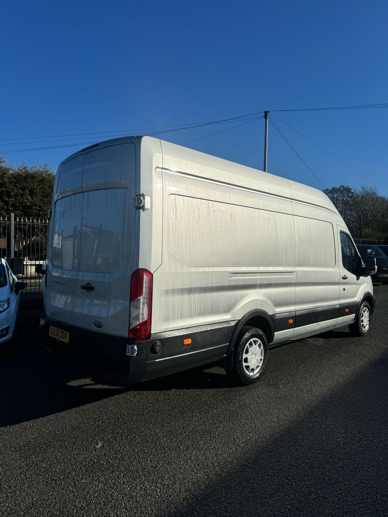 Ford Transit 2.0 350 EcoBlue Trend Panel Van 5dr Diesel Manual RWD L4 H3 Euro 6 (s/s) (130 ps)