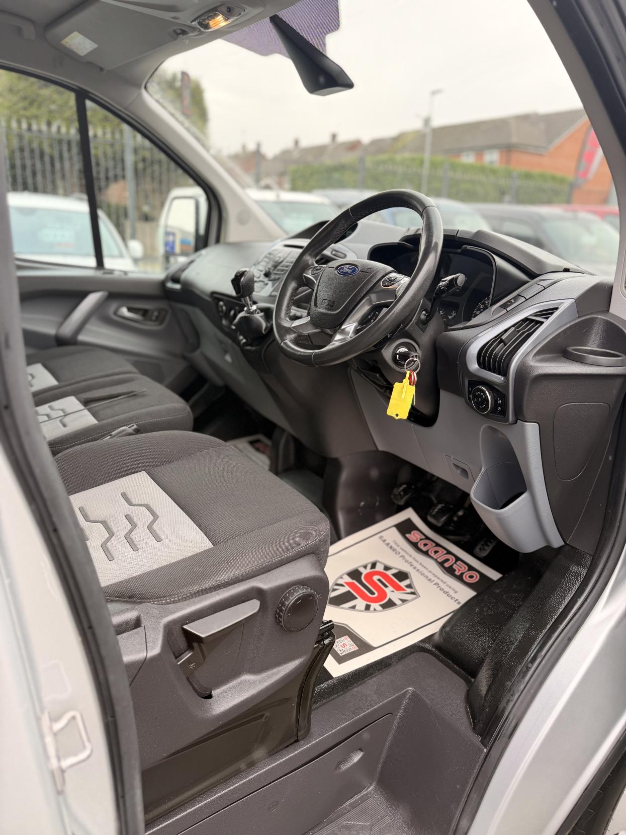 Ford Transit Custom 2.2 TDCi 270 Limited Panel Van 5dr Diesel Manual L1 H1 (186 g/km, 123 bhp)