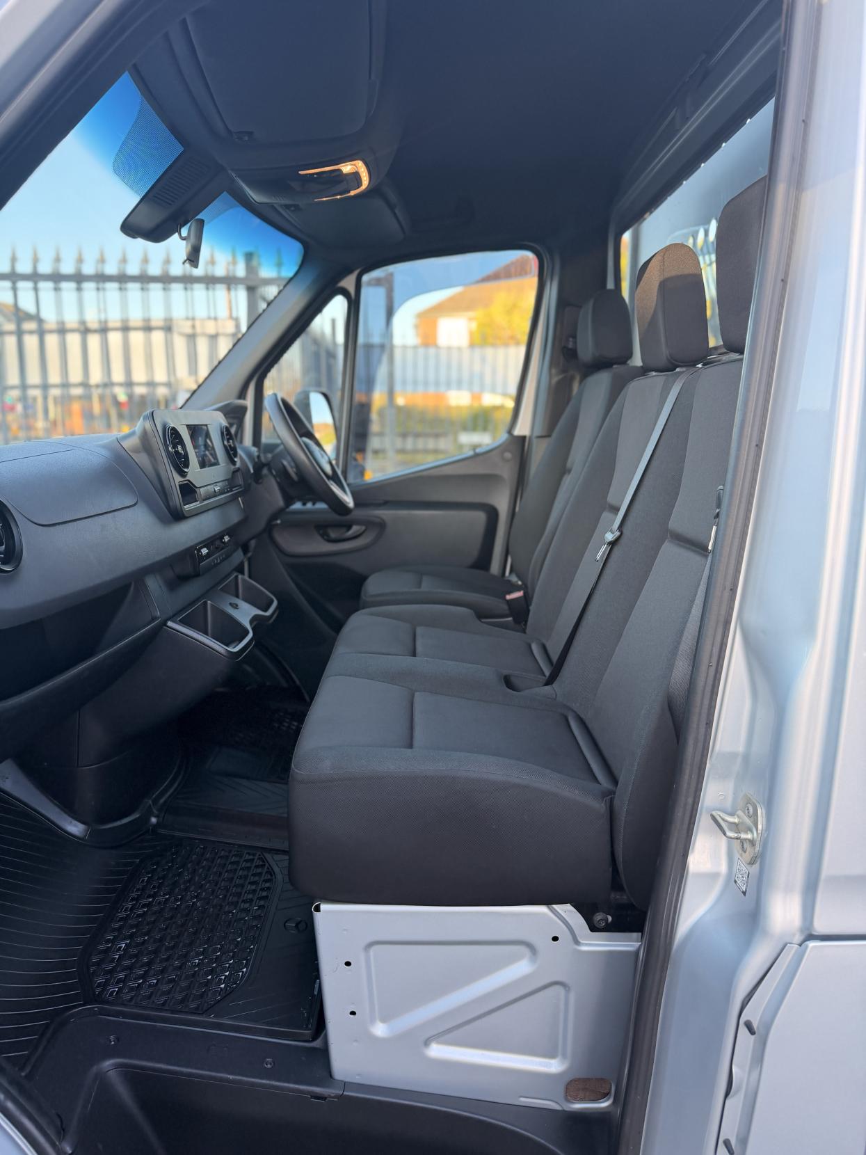 Mercedes-Benz Sprinter 2.1 314 CDI Chassis Cab 2dr Diesel Manual RWD L3 Euro 6 (s/s) (143 ps)