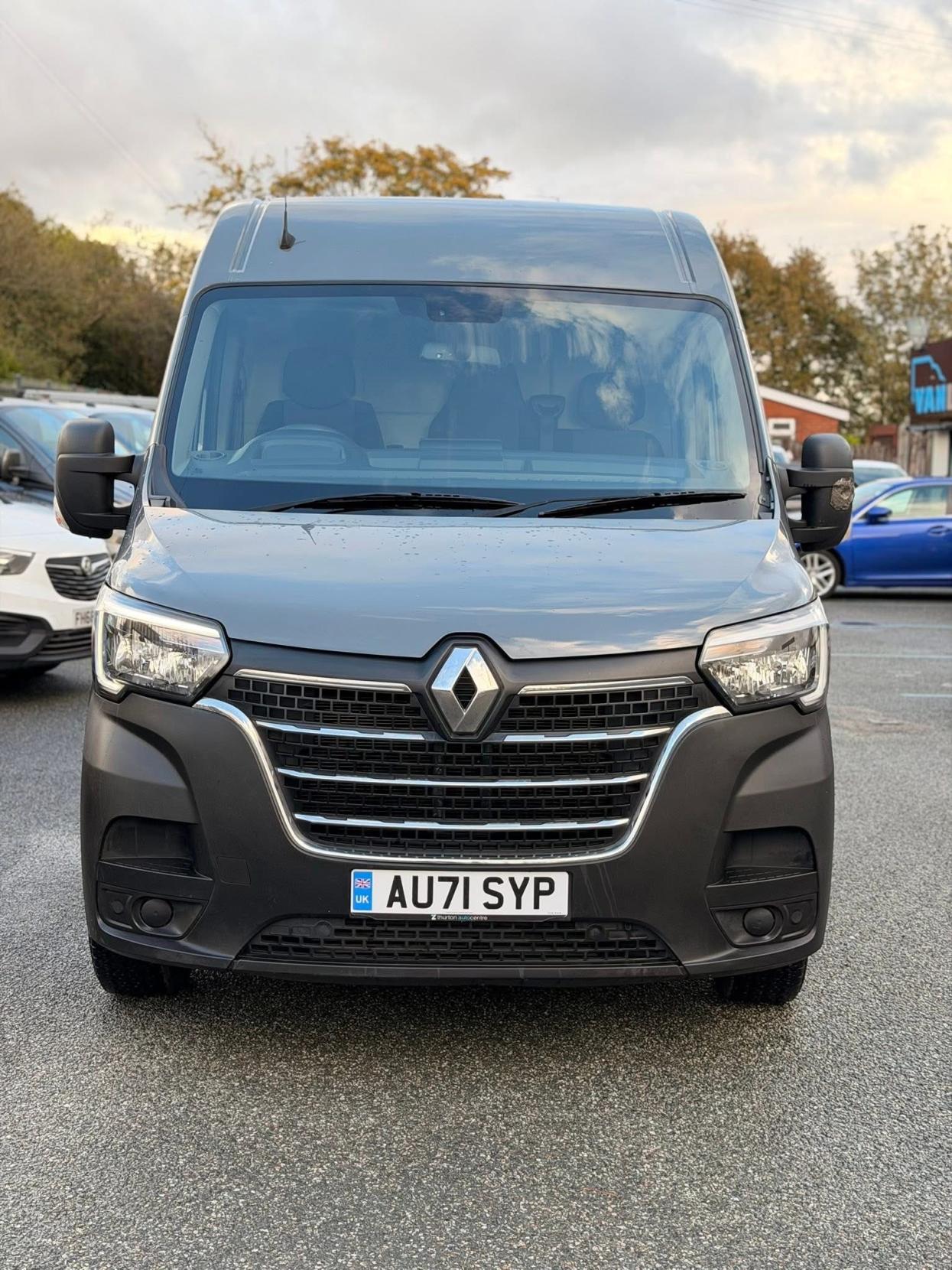 Renault Master 2.3 dCi ENERGY 35 Business+ Panel Van 5dr Diesel Manual FWD MWB Medium Roof Euro 6 (s/s) (150 bhp)