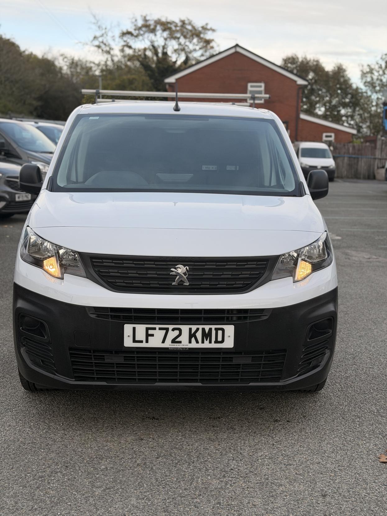 Peugeot Partner 1.5 BlueHDi 950 Professional Premium + Long Panel Van 6dr Diesel Manual LWB Euro 6 (s/s) (100 bhp)