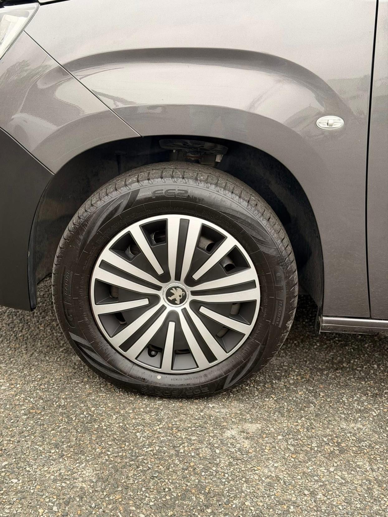 Peugeot Partner 1.5 BlueHDi 1000 Professional Standard Panel Van 5dr Diesel Manual SWB Euro 6 (s/s) (130 bhp)