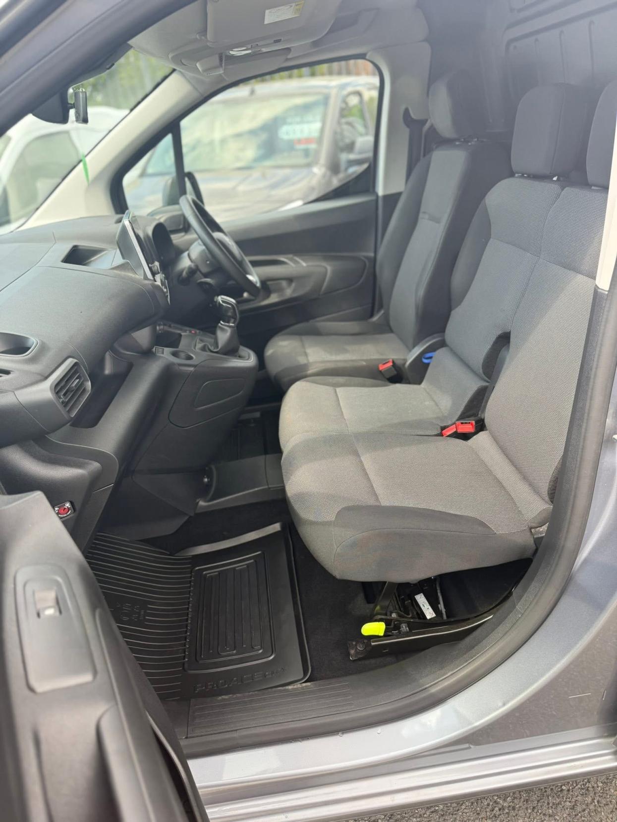 Toyota PROACE CITY 1.5 BlueHDi Icon Short Panel Van 5dr Diesel Manual SWB Euro 6 (75 bhp)