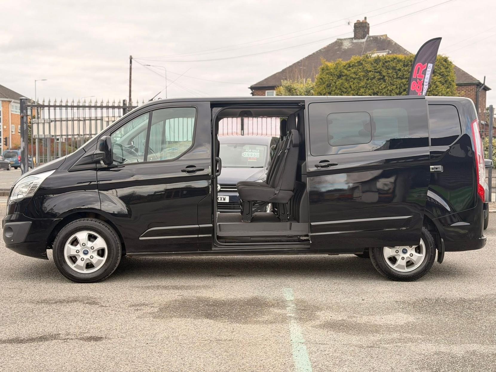 Ford Transit Custom 2.2 TDCi 290 Limited Panel Van 5dr Diesel Manual L2 H1 (191 g/km, 123 bhp)