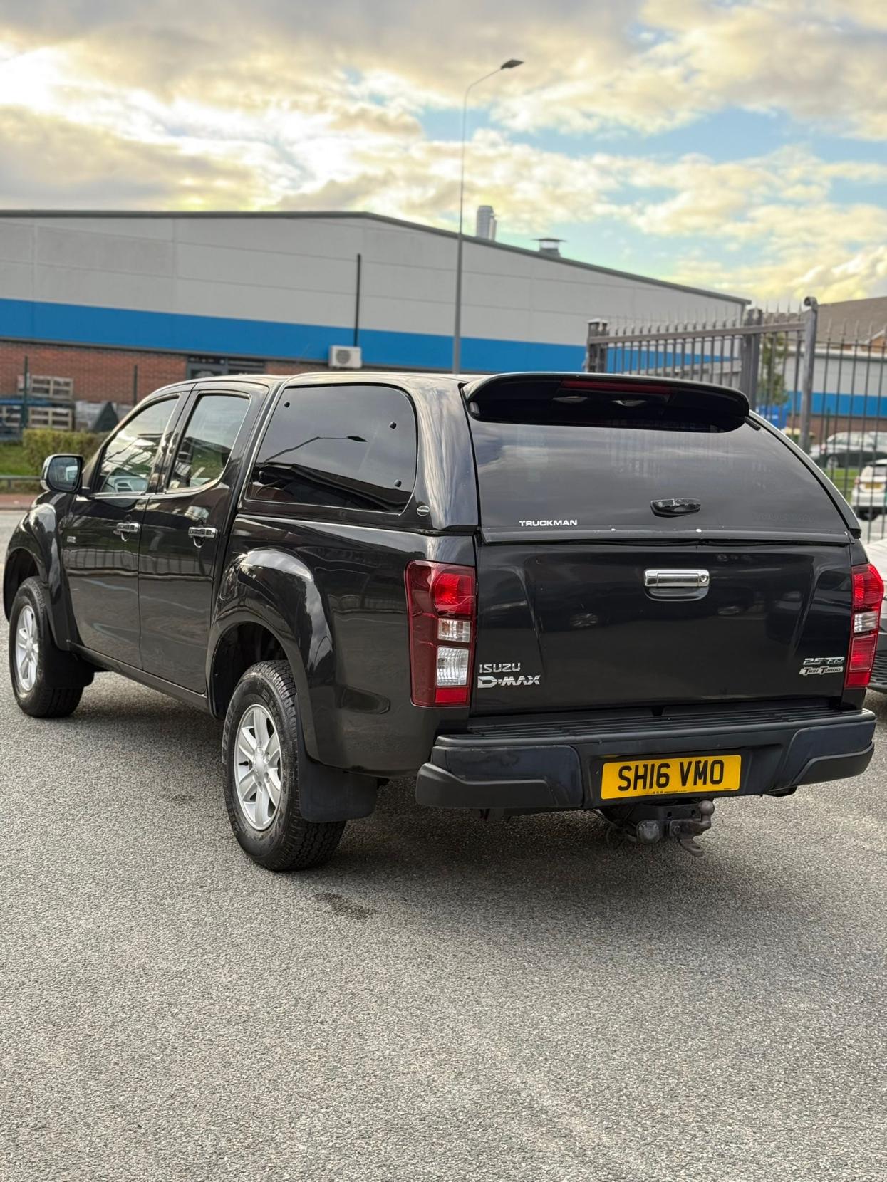 Isuzu D-Max 2.5 TD Eiger Pickup 4dr Diesel Manual 4x4 (192 g/km, 161 bhp)