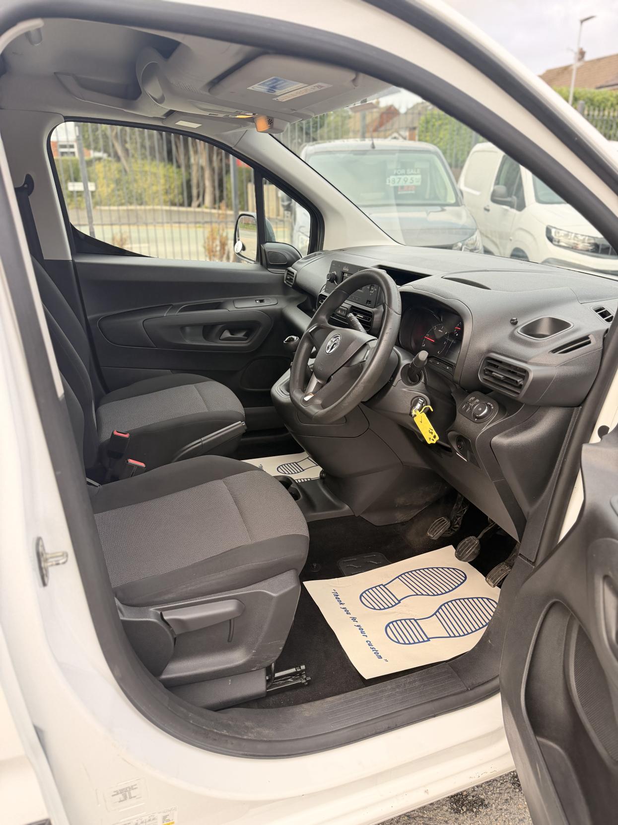 Vauxhall Combo 1.6 Turbo D 2300 Edition Panel Van 4dr Diesel Manual L1 H1 Euro 6 (s/s) (100 ps)
