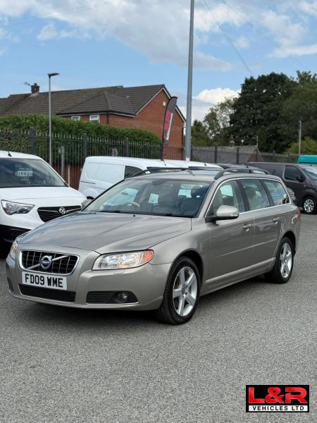Volvo V70 2.5T SE Premium Estate 5dr Petrol Geartronic Euro 5 (231 ps)
