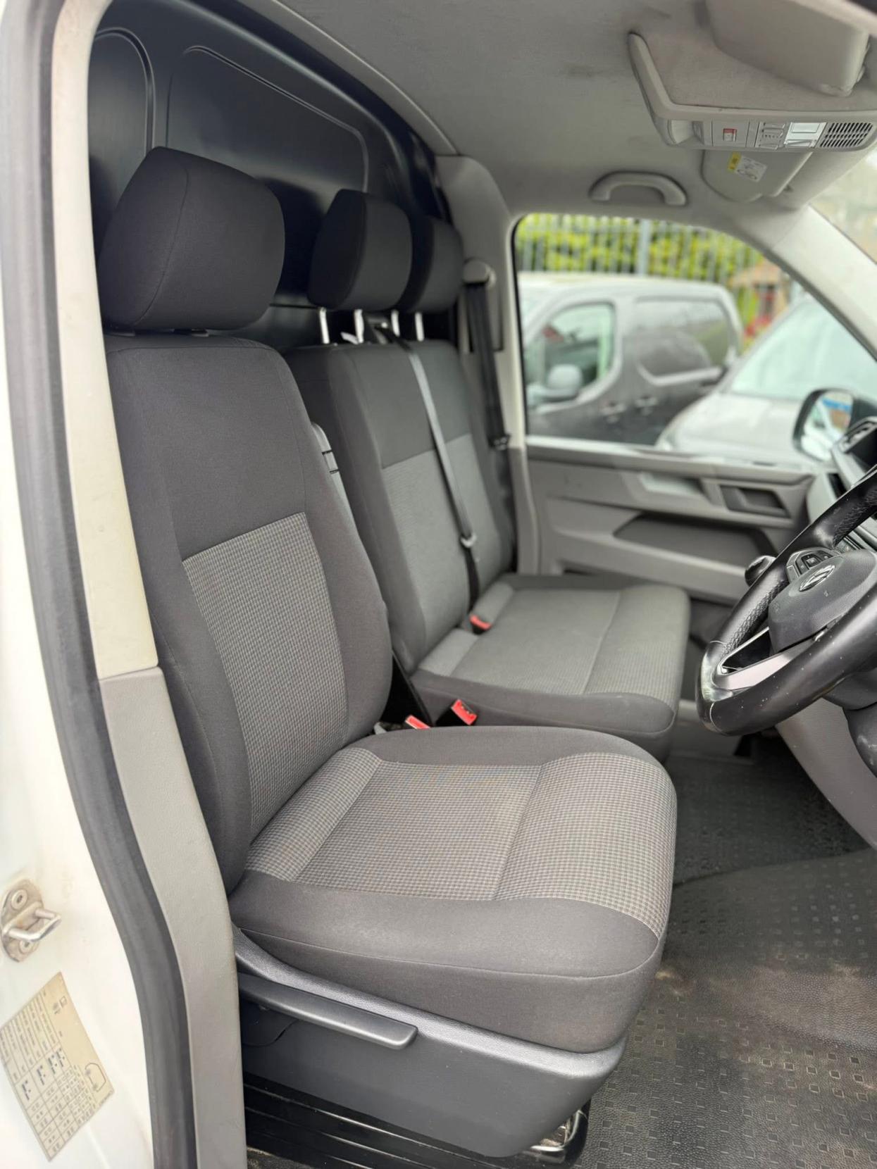 Volkswagen Transporter 2.0 TDI T28 Startline Panel Van 5dr Diesel Manual FWD LWB Euro 6 (s/s) (110 ps)
