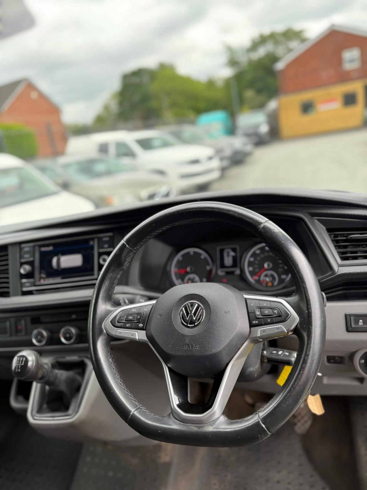 Volkswagen Transporter 2.0 TDI T28 Startline Panel Van 5dr Diesel Manual FWD LWB Euro 6 (s/s) (110 ps)