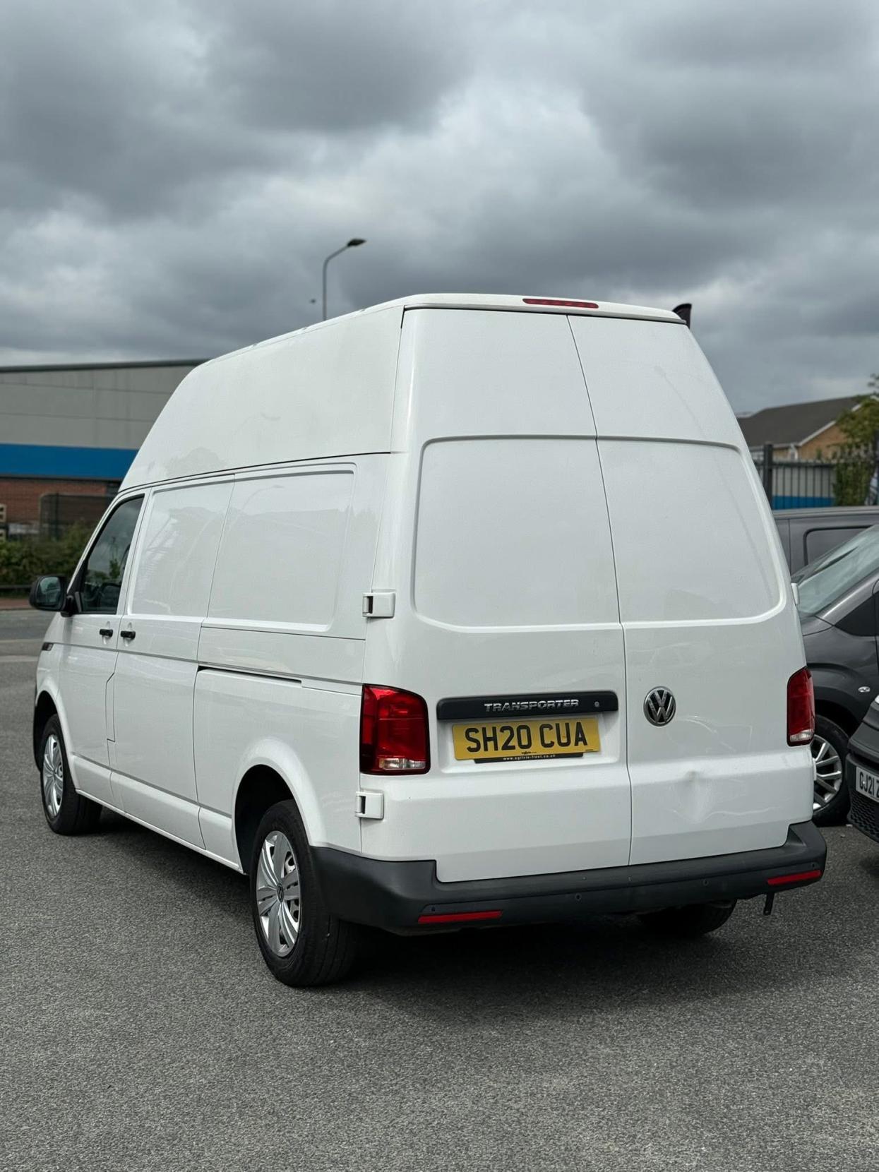 Volkswagen Transporter 2.0 TDI T28 Startline Panel Van 5dr Diesel Manual FWD LWB Euro 6 (s/s) (110 ps)