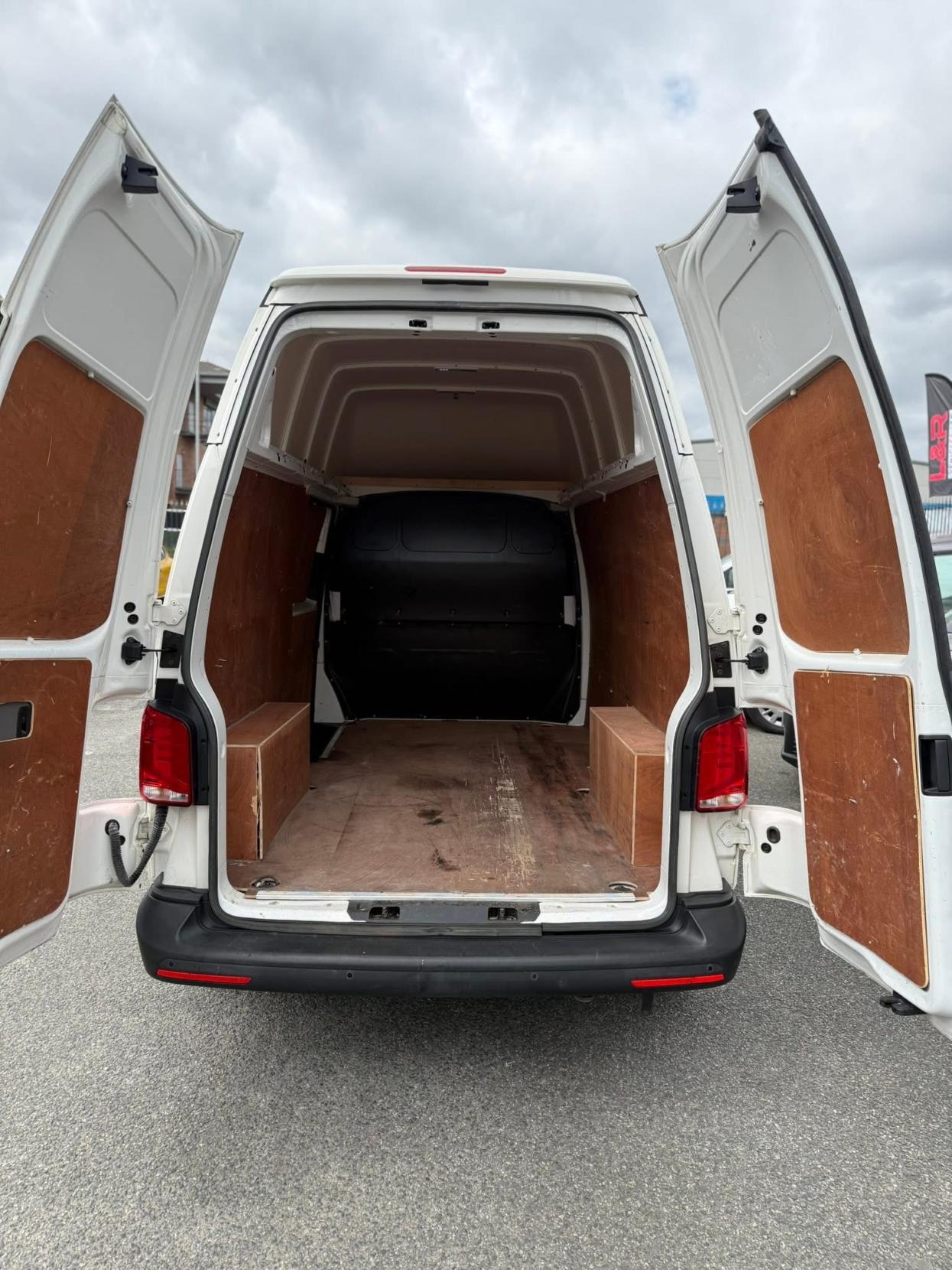 Volkswagen Transporter 2.0 TDI T28 Startline Panel Van 5dr Diesel Manual FWD LWB Euro 6 (s/s) (110 ps)