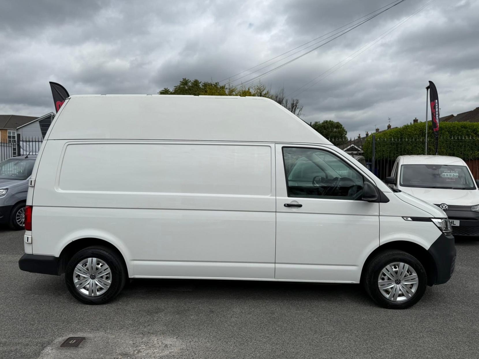 Volkswagen Transporter 2.0 TDI T28 Startline Panel Van 5dr Diesel Manual FWD LWB Euro 6 (s/s) (110 ps)