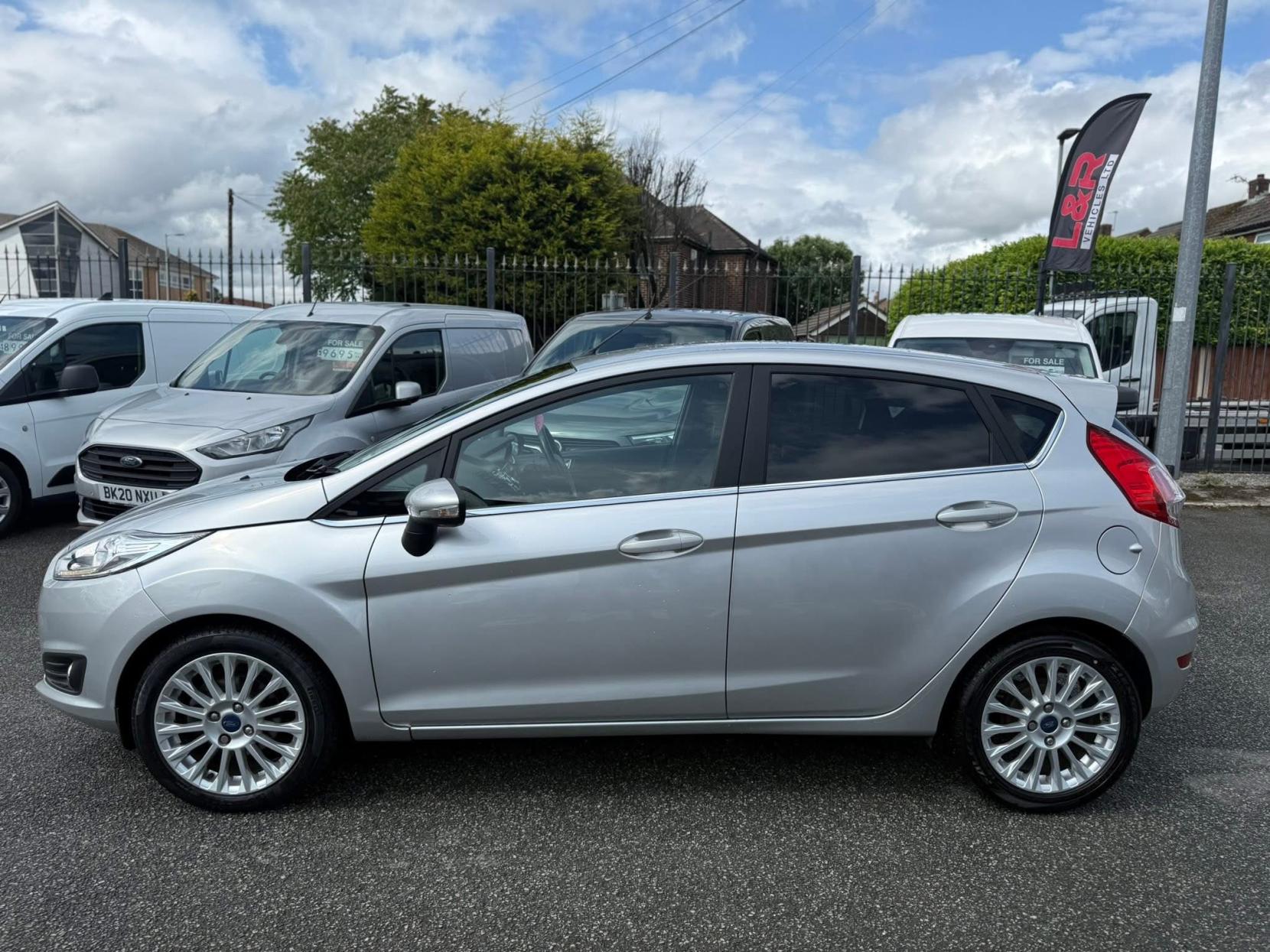 Ford Fiesta 1.0T EcoBoost Titanium Hatchback 5dr Petrol Manual Euro 6 (s/s) (100 ps)