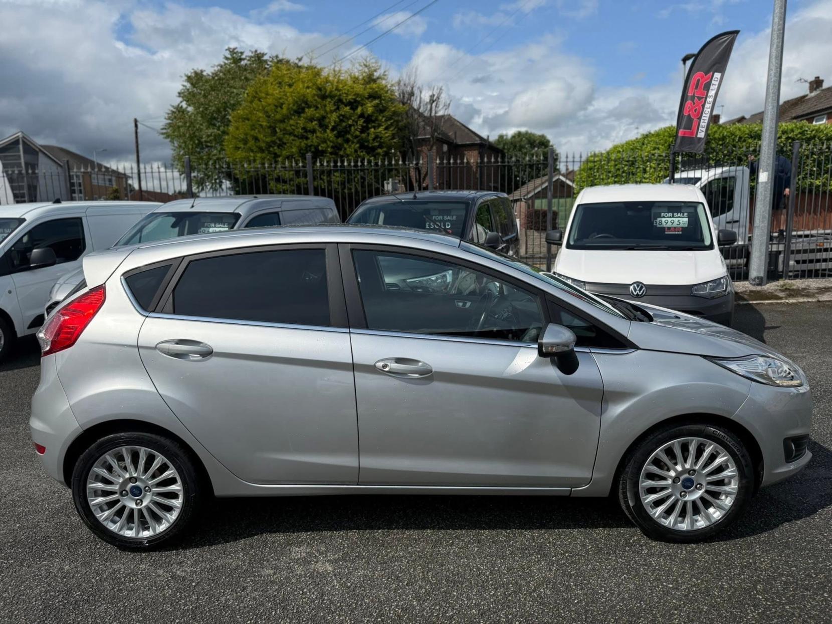 Ford Fiesta 1.0T EcoBoost Titanium Hatchback 5dr Petrol Manual Euro 6 (s/s) (100 ps)
