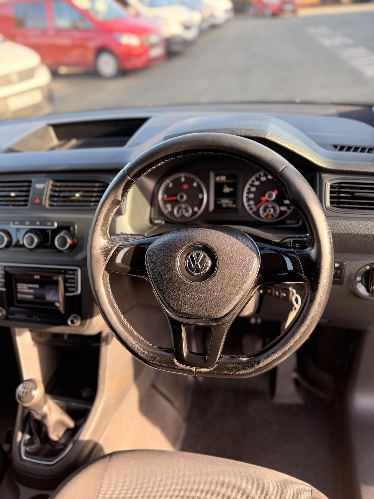 Volkswagen Caddy 2.0 TDI C20 BlueMotion Tech Highline Panel Van 5dr Diesel Manual SWB Euro 6 (s/s) (102 ps)