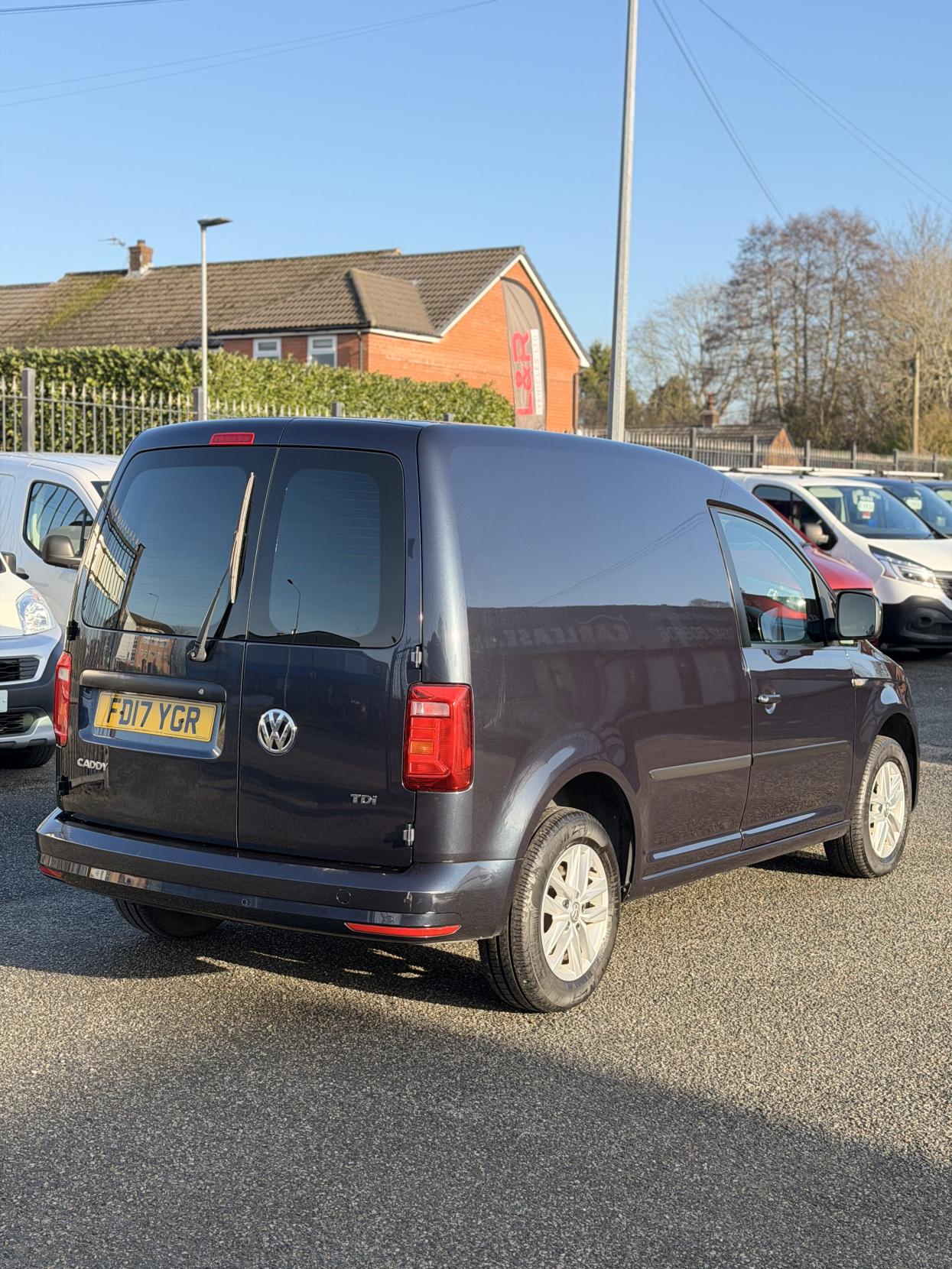 Volkswagen Caddy 2.0 TDI C20 BlueMotion Tech Highline Panel Van 5dr Diesel Manual SWB Euro 6 (s/s) (102 ps)