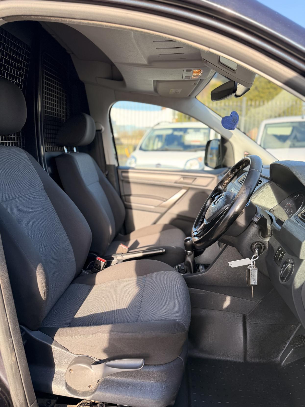 Volkswagen Caddy 2.0 TDI C20 BlueMotion Tech Highline Panel Van 5dr Diesel Manual SWB Euro 6 (s/s) (102 ps)