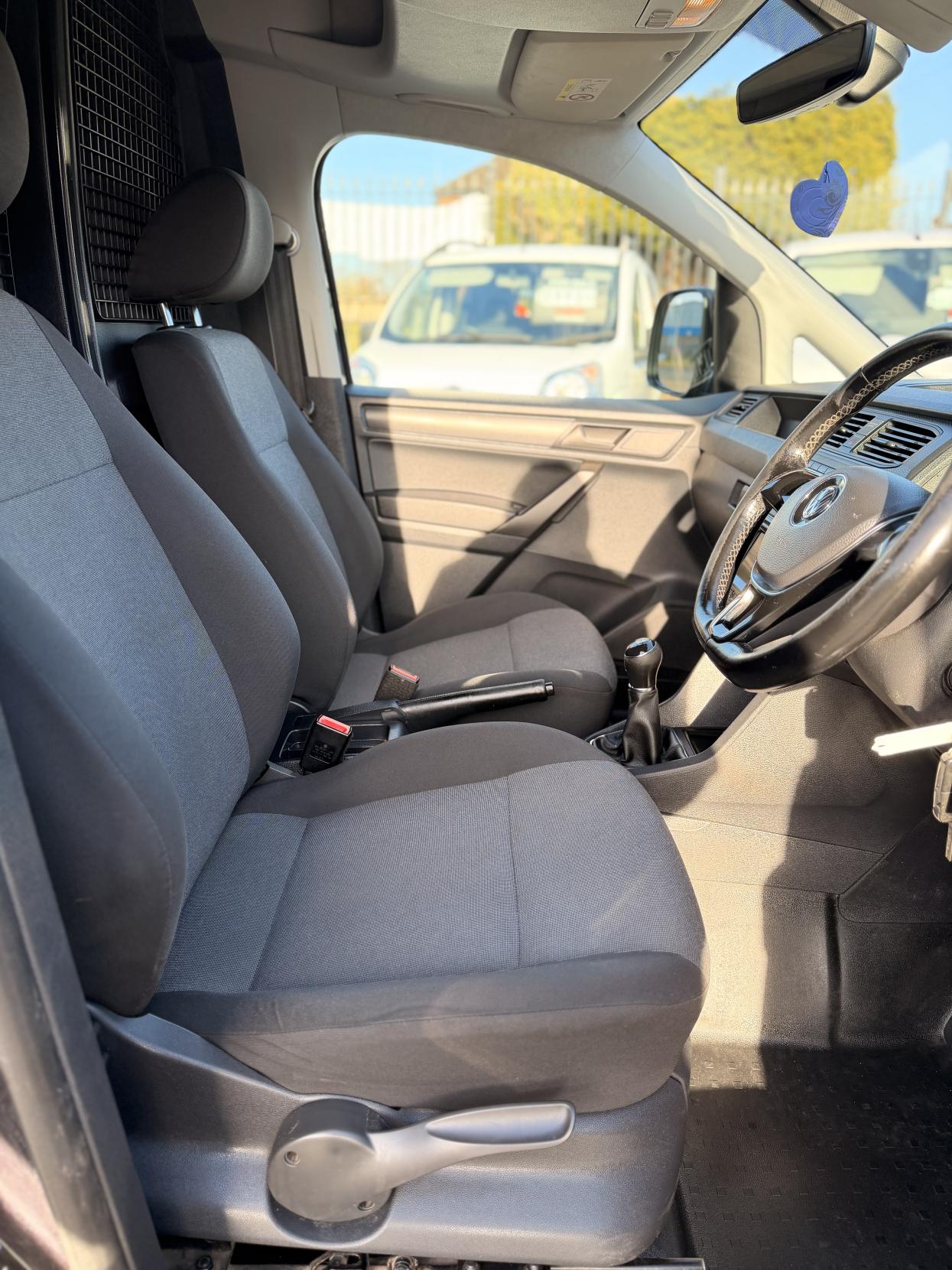 Volkswagen Caddy 2.0 TDI C20 BlueMotion Tech Highline Panel Van 5dr Diesel Manual SWB Euro 6 (s/s) (102 ps)