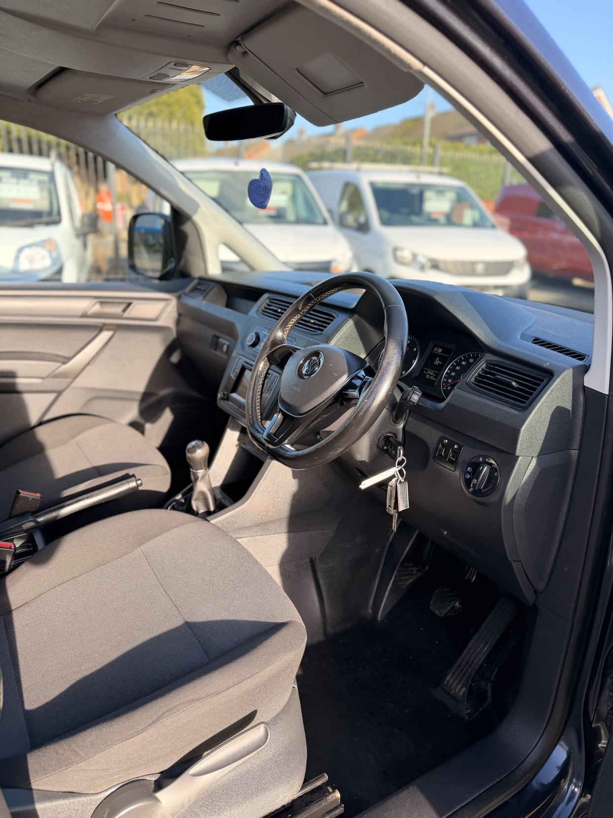 Volkswagen Caddy 2.0 TDI C20 BlueMotion Tech Highline Panel Van 5dr Diesel Manual SWB Euro 6 (s/s) (102 ps)