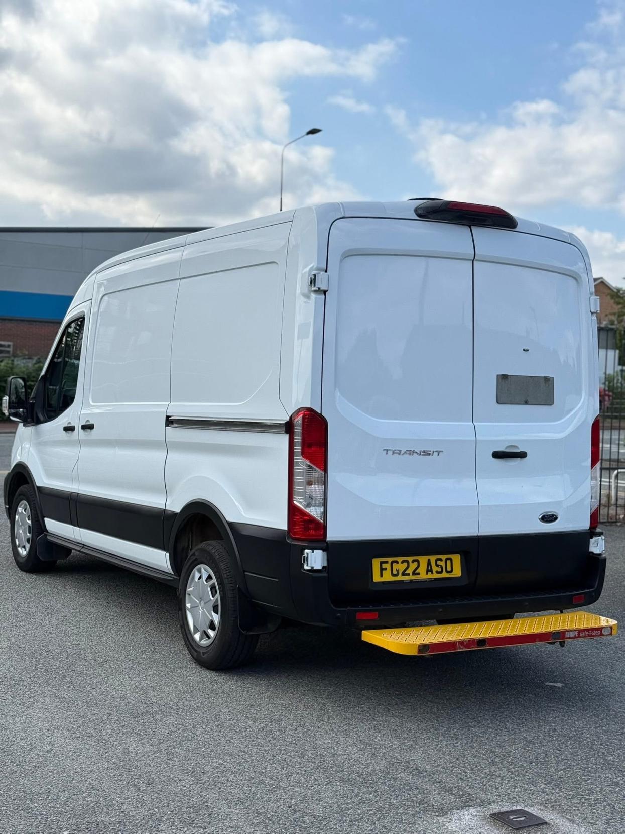 Ford Transit 2.0 350 EcoBlue Trend Panel Van 5dr Diesel Manual FWD L2 H2 Euro 6 (s/s) (130 ps)