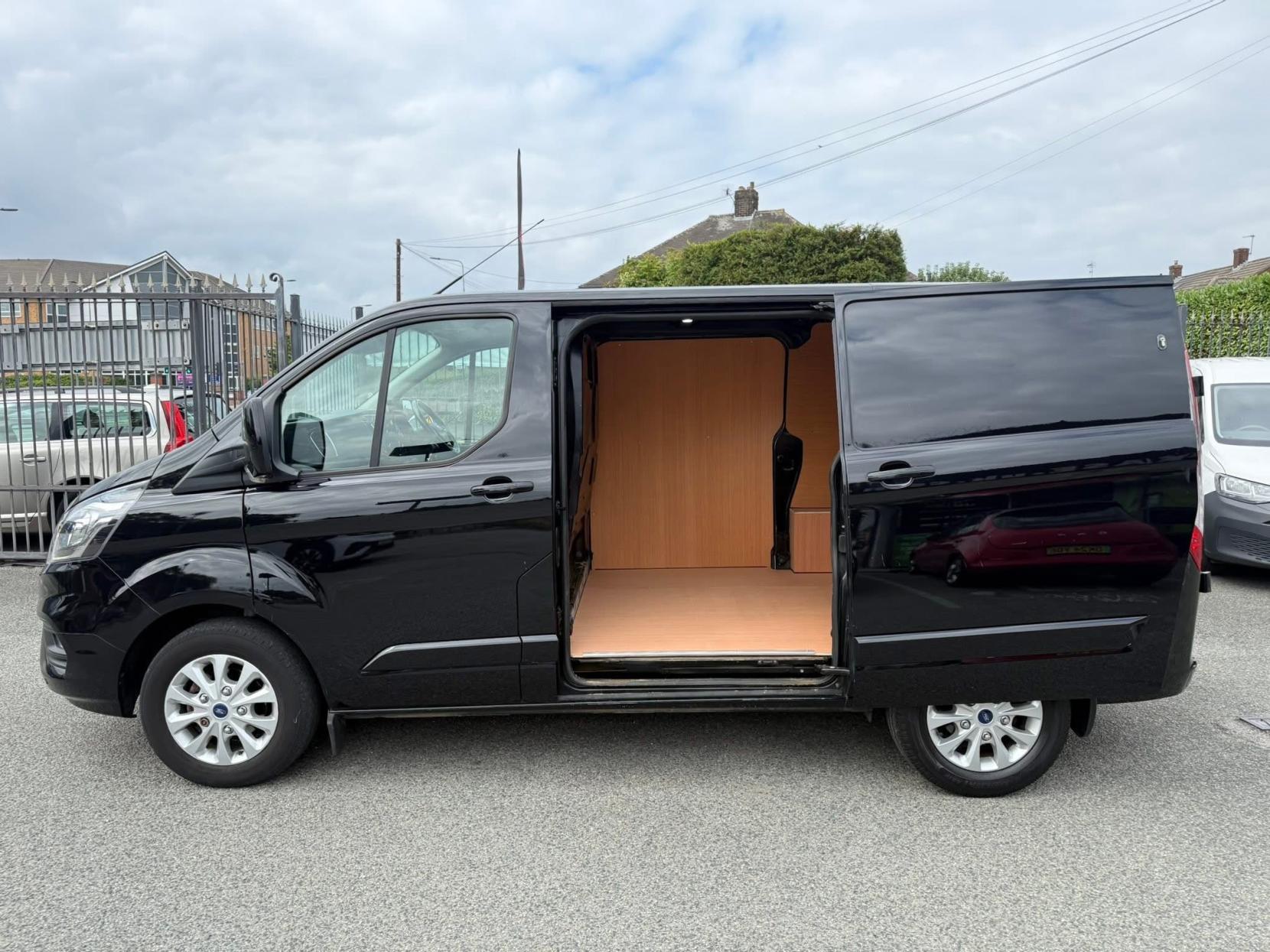 Ford Transit Custom 2.0 280 EcoBlue Limited Panel Van 5dr Diesel Manual L1 H1 Euro 6 (s/s) (130 ps)
