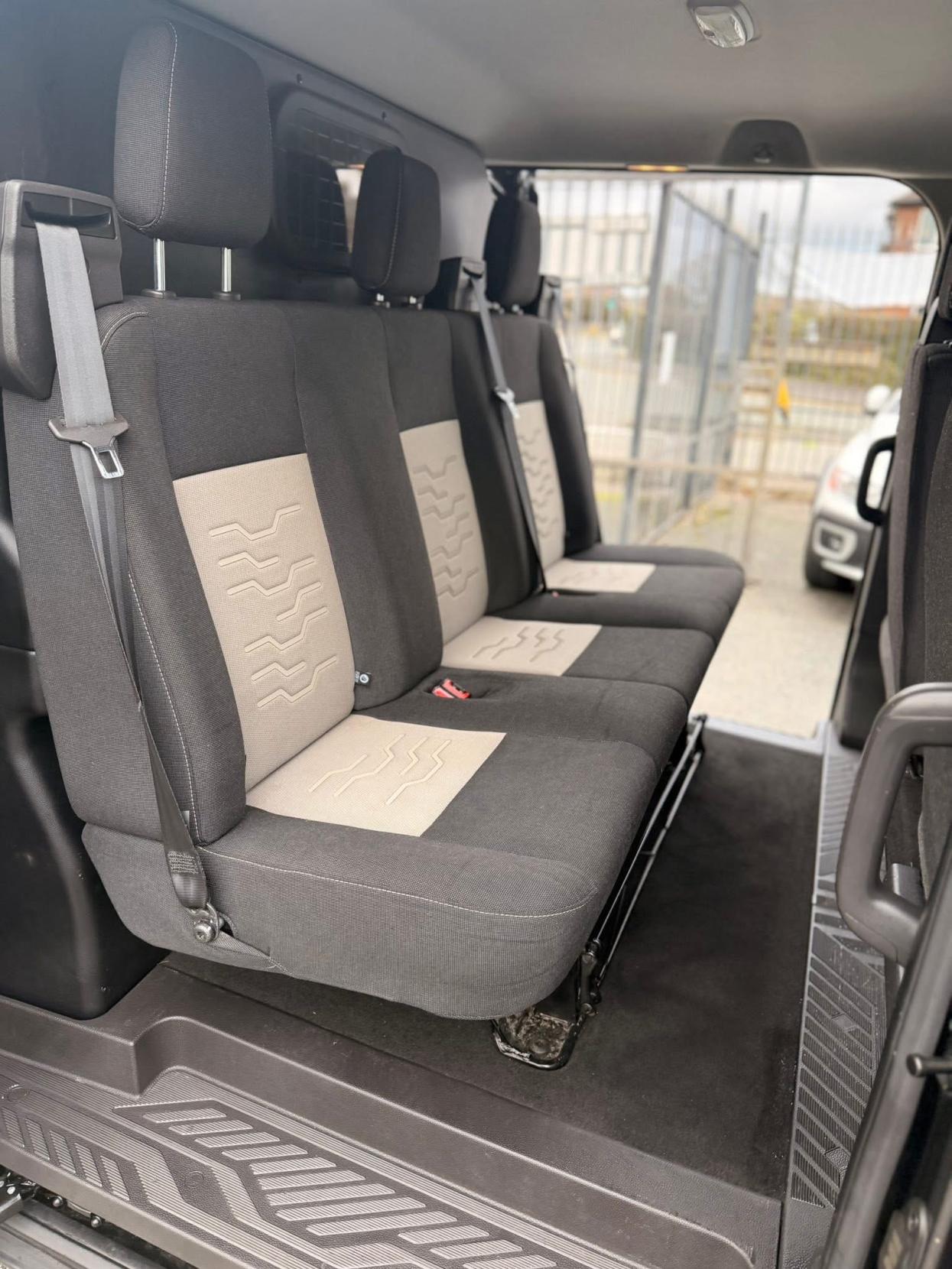 Ford Transit Custom 2.0 TDCi 310 Limited Panel Van 5dr Diesel Automatic L2 H2 (172 g/km, 168 bhp)