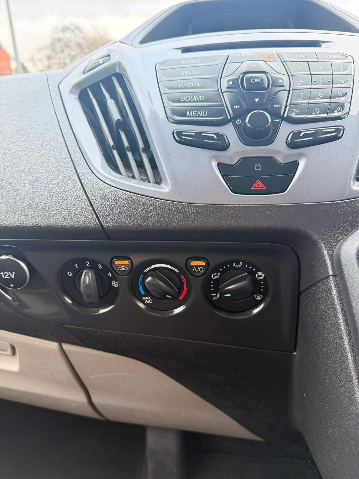 Ford Transit Custom 2.0 TDCi 310 Limited Panel Van 5dr Diesel Automatic L2 H2 (172 g/km, 168 bhp)