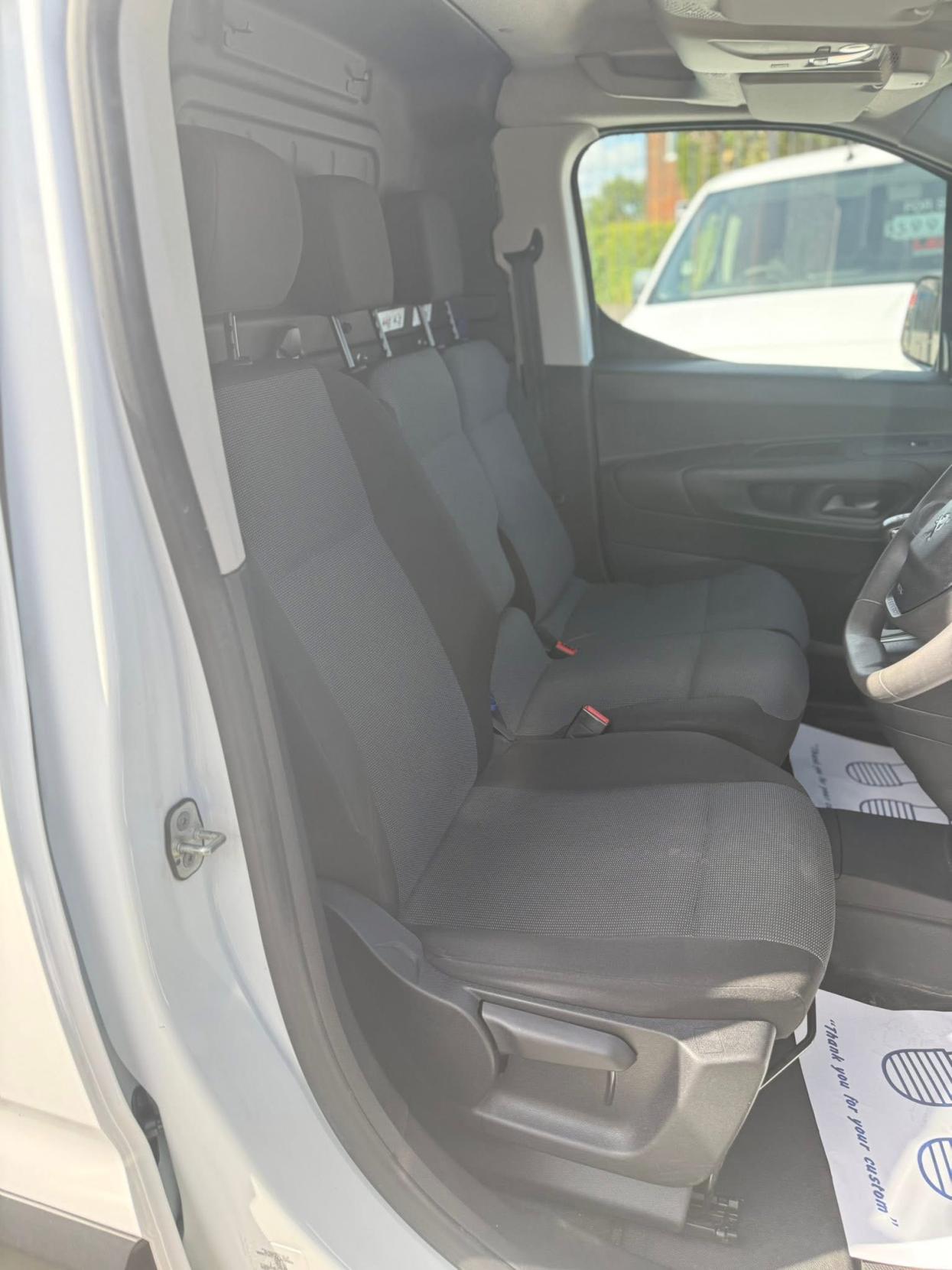 Peugeot Partner 1.5 BlueHDi 950 Professional Premium Long Panel Van 6dr Diesel Manual LWB Euro 6 (100 bhp)