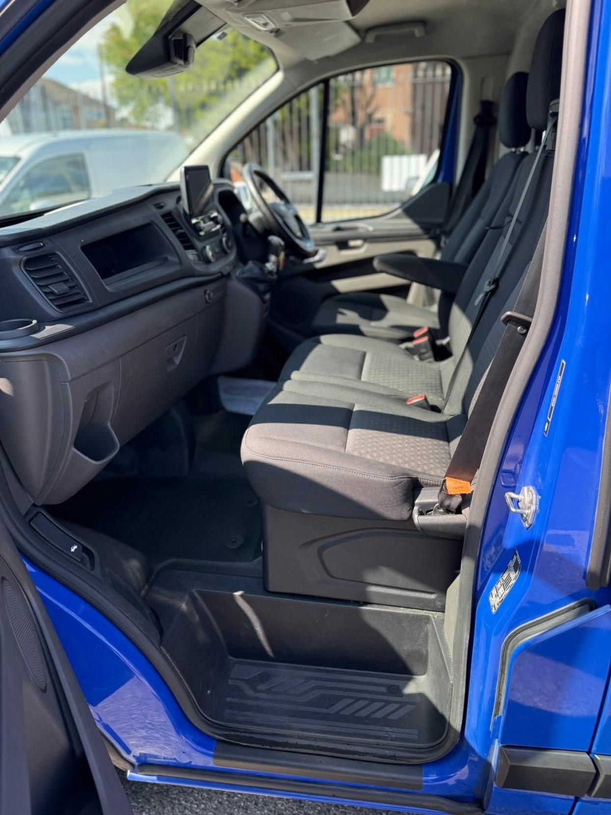Ford Transit Custom 2.0 300 EcoBlue Trend Panel Van 5dr Diesel Manual L2 H1 Euro 6 (s/s) (105 ps)