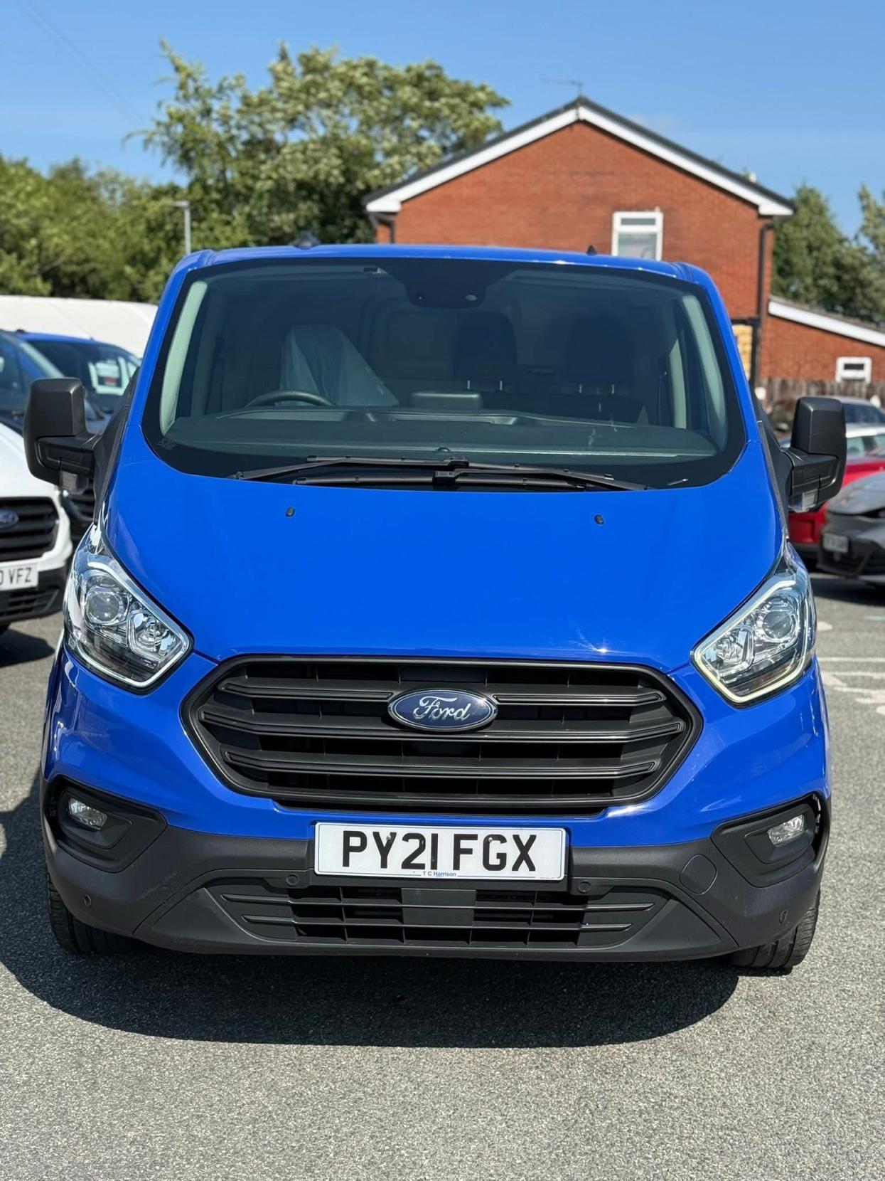 Ford Transit Custom 2.0 300 EcoBlue Trend Panel Van 5dr Diesel Manual L2 H1 Euro 6 (s/s) (105 ps)