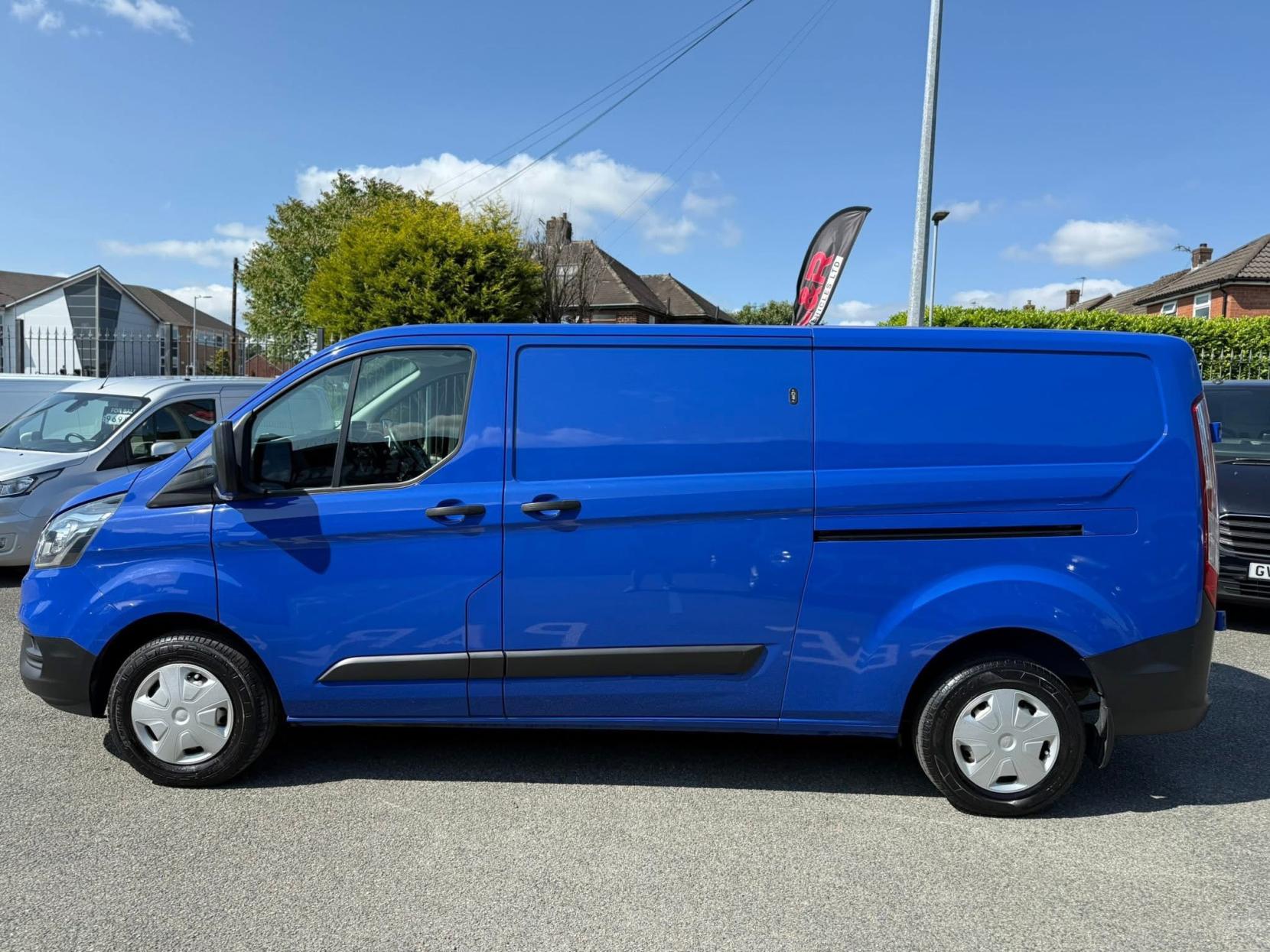 Ford Transit Custom 2.0 300 EcoBlue Trend Panel Van 5dr Diesel Manual L2 H1 Euro 6 (s/s) (105 ps)