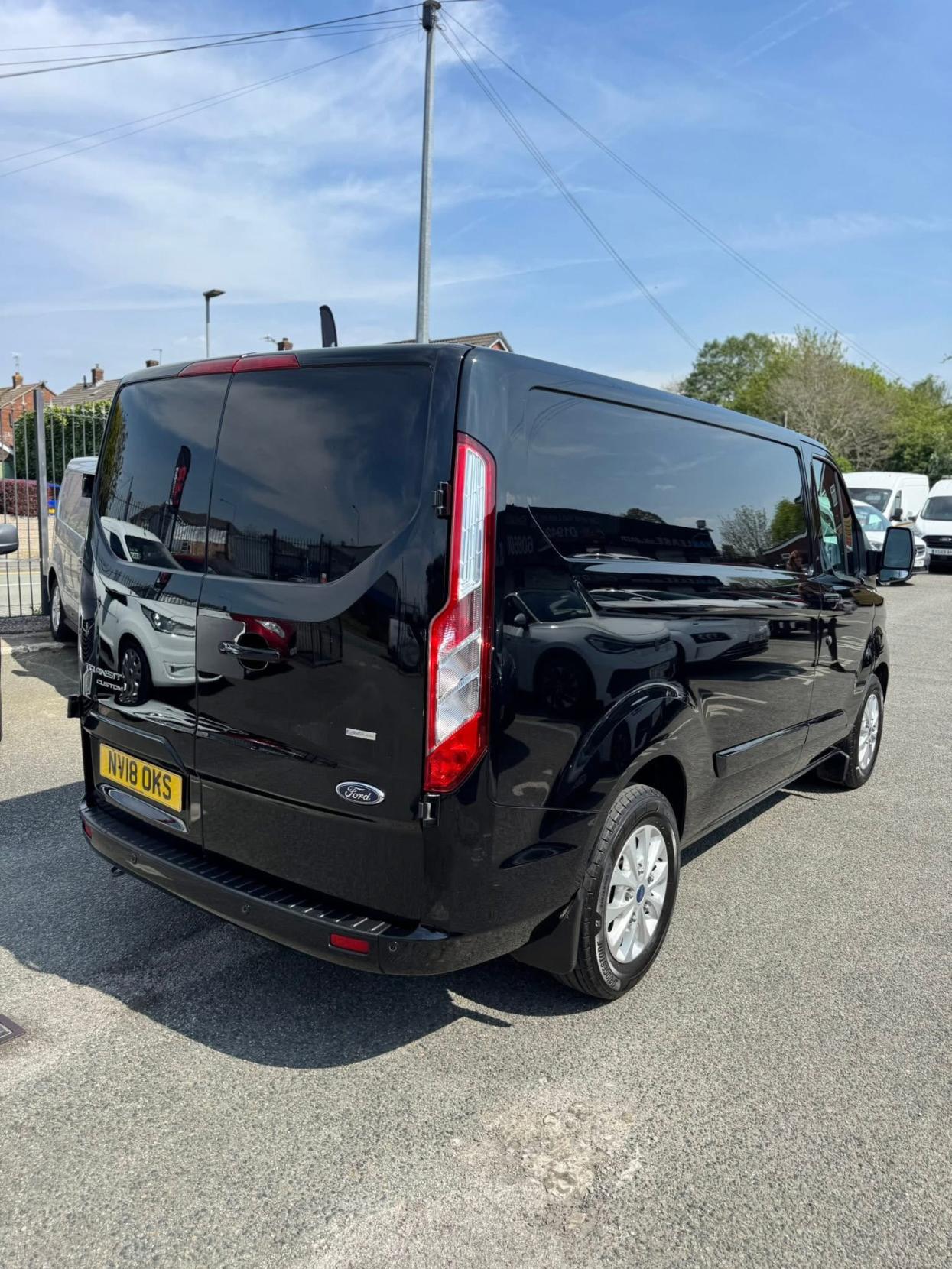 Ford Transit Custom 2.0 280 EcoBlue Limited Panel Van 5dr Diesel Auto L1 H1 Euro 6 (s/s) (130 ps)