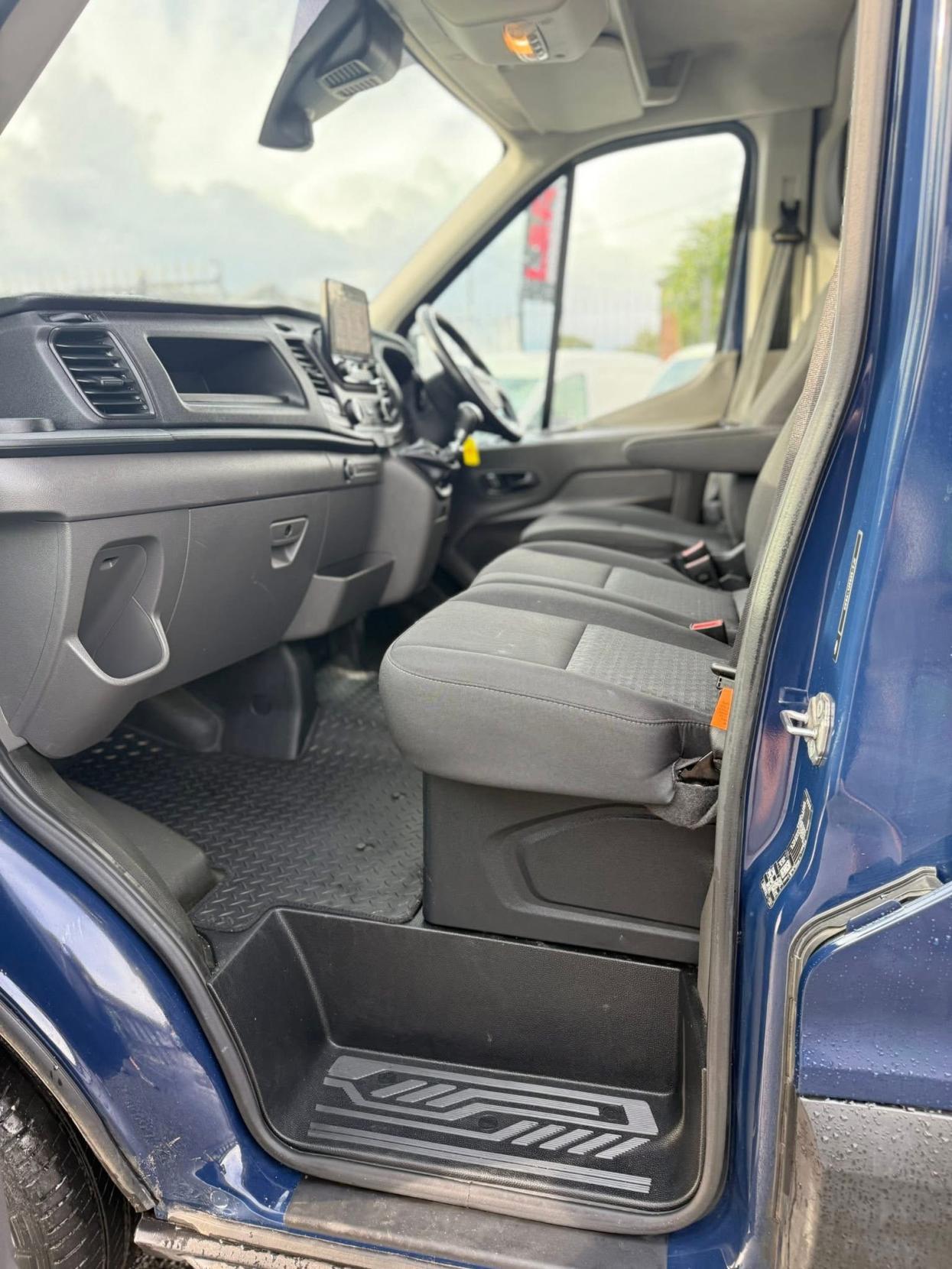 Ford Transit 2.0 350 EcoBlue Trend Panel Van 5dr Diesel Manual RWD L4 H3 Euro 6 (s/s) (130 ps)