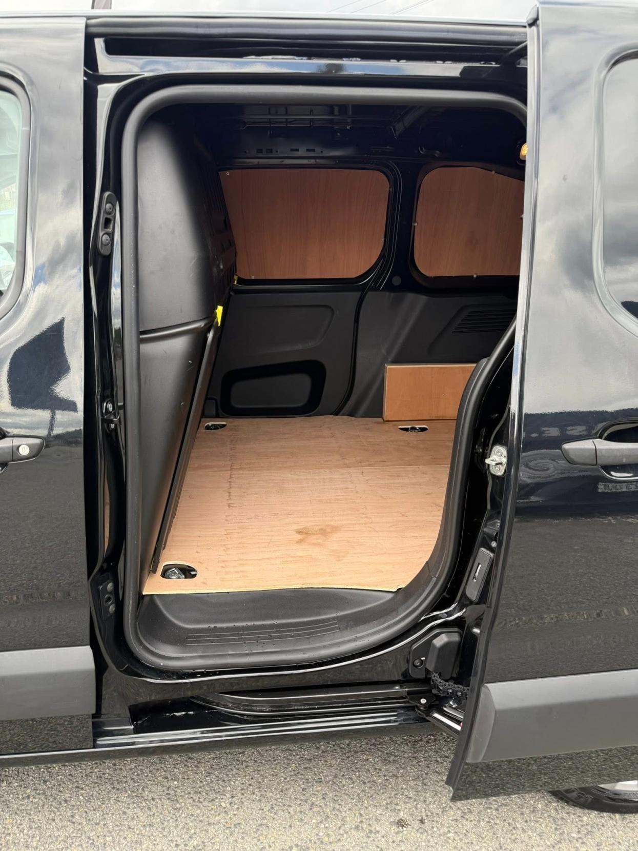 Citroen Berlingo 1.6 BlueHDi 1000 Enterprise M Panel Van 5dr Diesel Manual SWB Euro 6 (s/s) (100 ps)