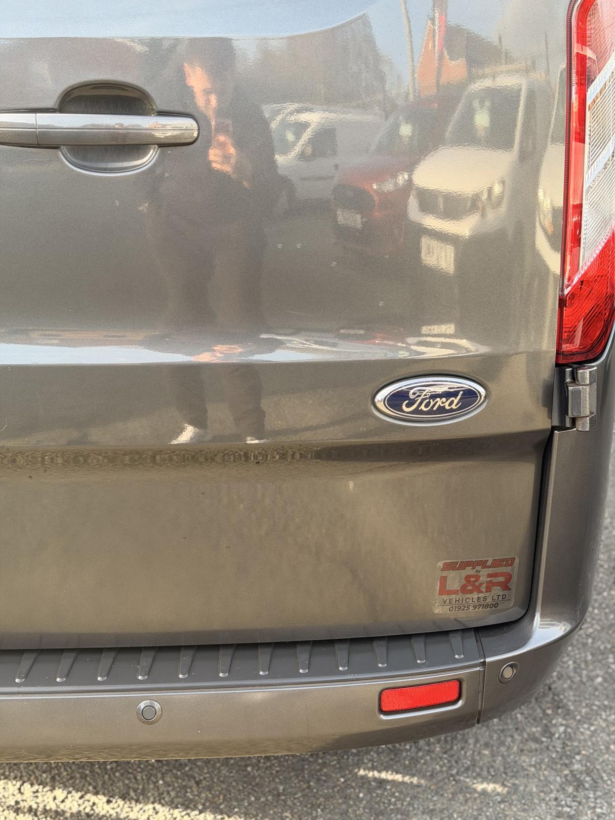 Ford Transit Custom 2.0 TDCi 270 Limited Panel Van 5dr Diesel Manual L1 H1 (157 g/km, 128 bhp)