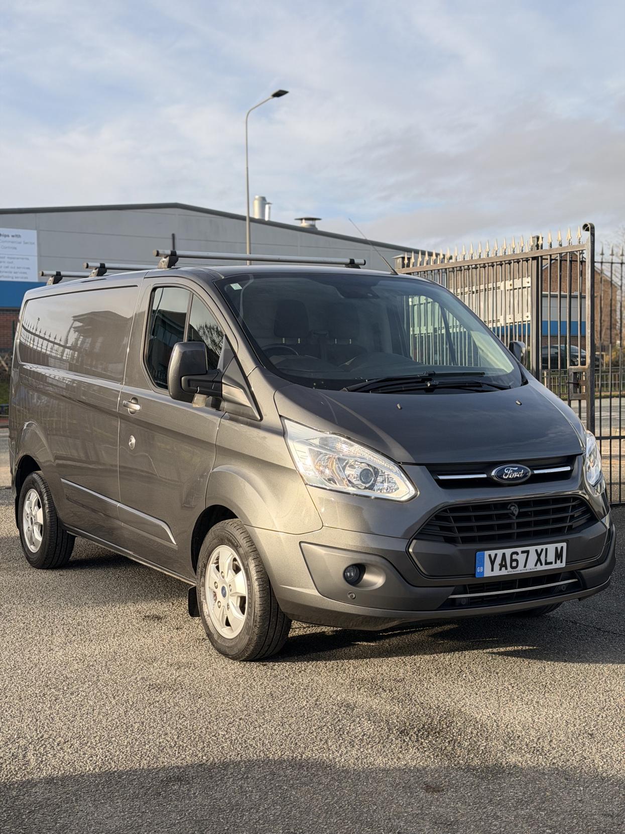 Ford Transit Custom 2.0 TDCi 270 Limited Panel Van 5dr Diesel Manual L1 H1 (157 g/km, 128 bhp)